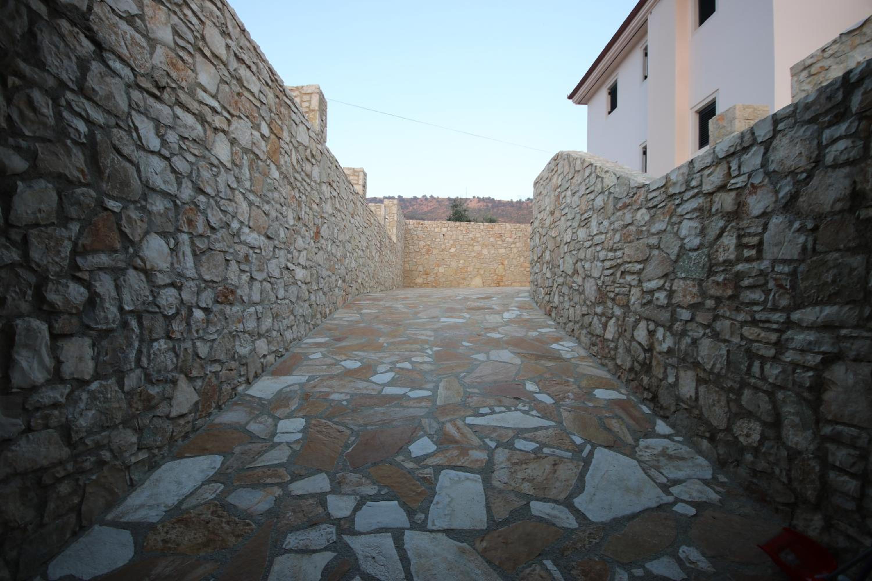 Vila Mario Himare