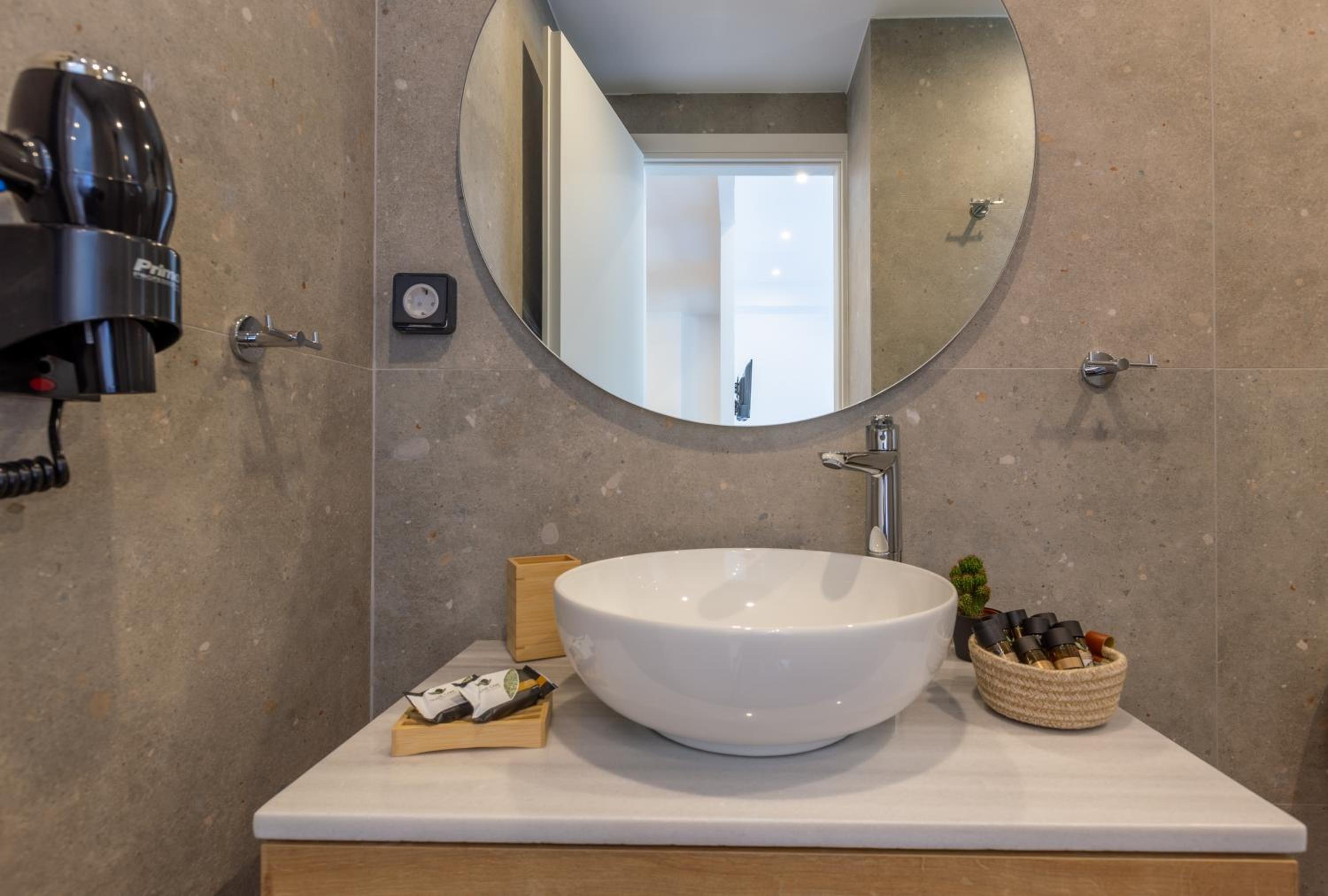 Mandevilia Suites