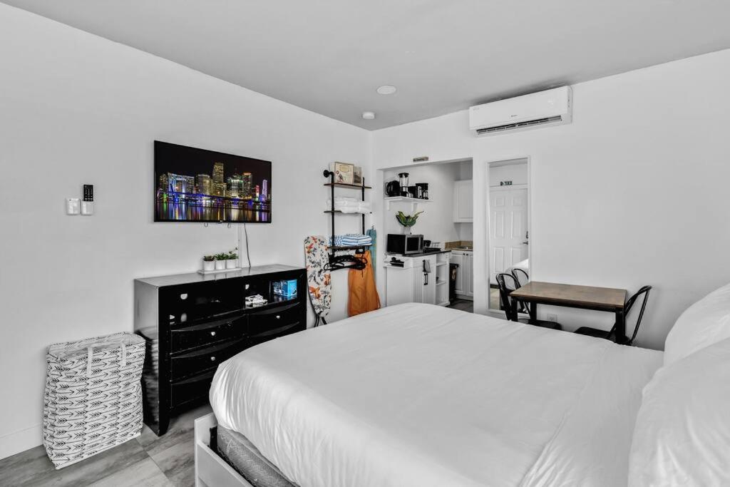 Lovely Studio Walking Distance To Ocean - Suite 5 view 2