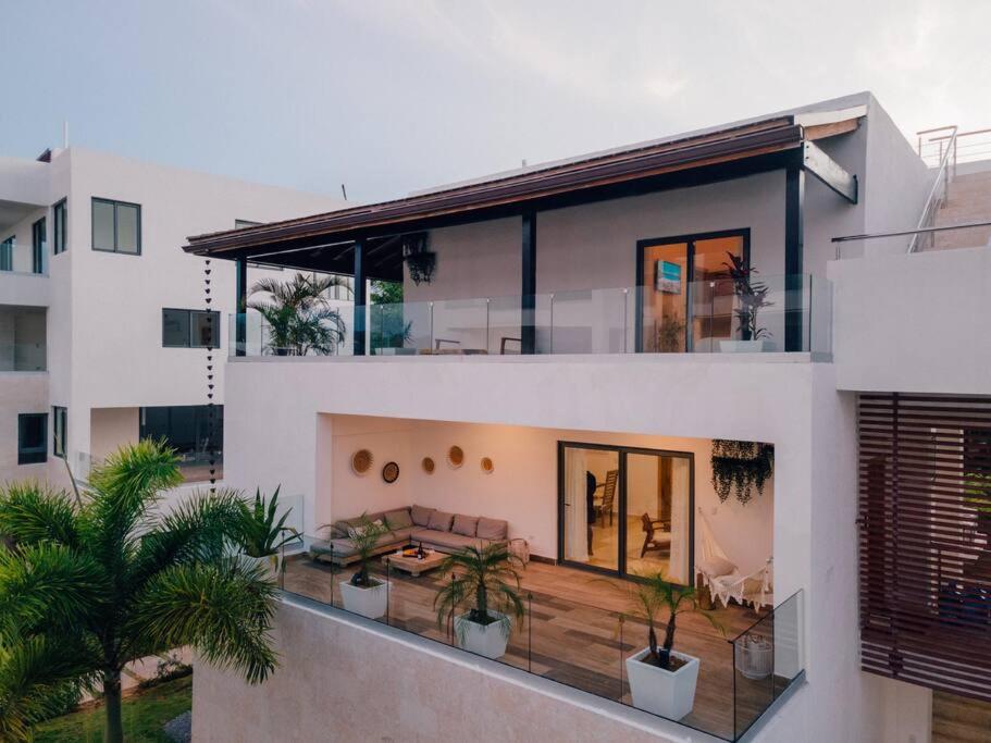 New Beachfront Penthouse Punta Popy