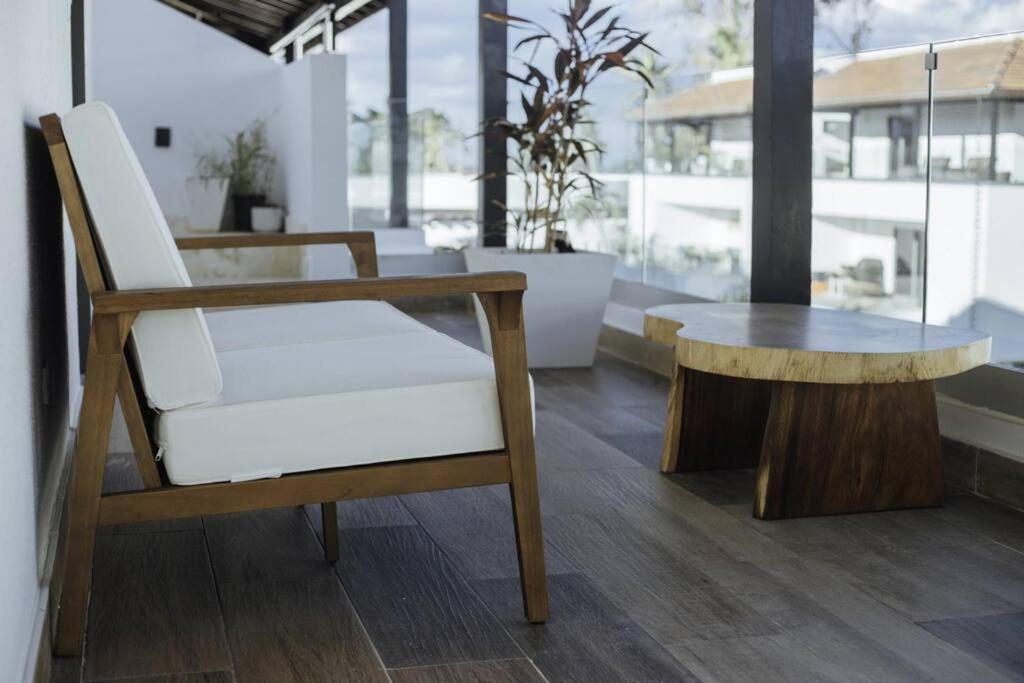 New Beachfront Penthouse Punta Popy