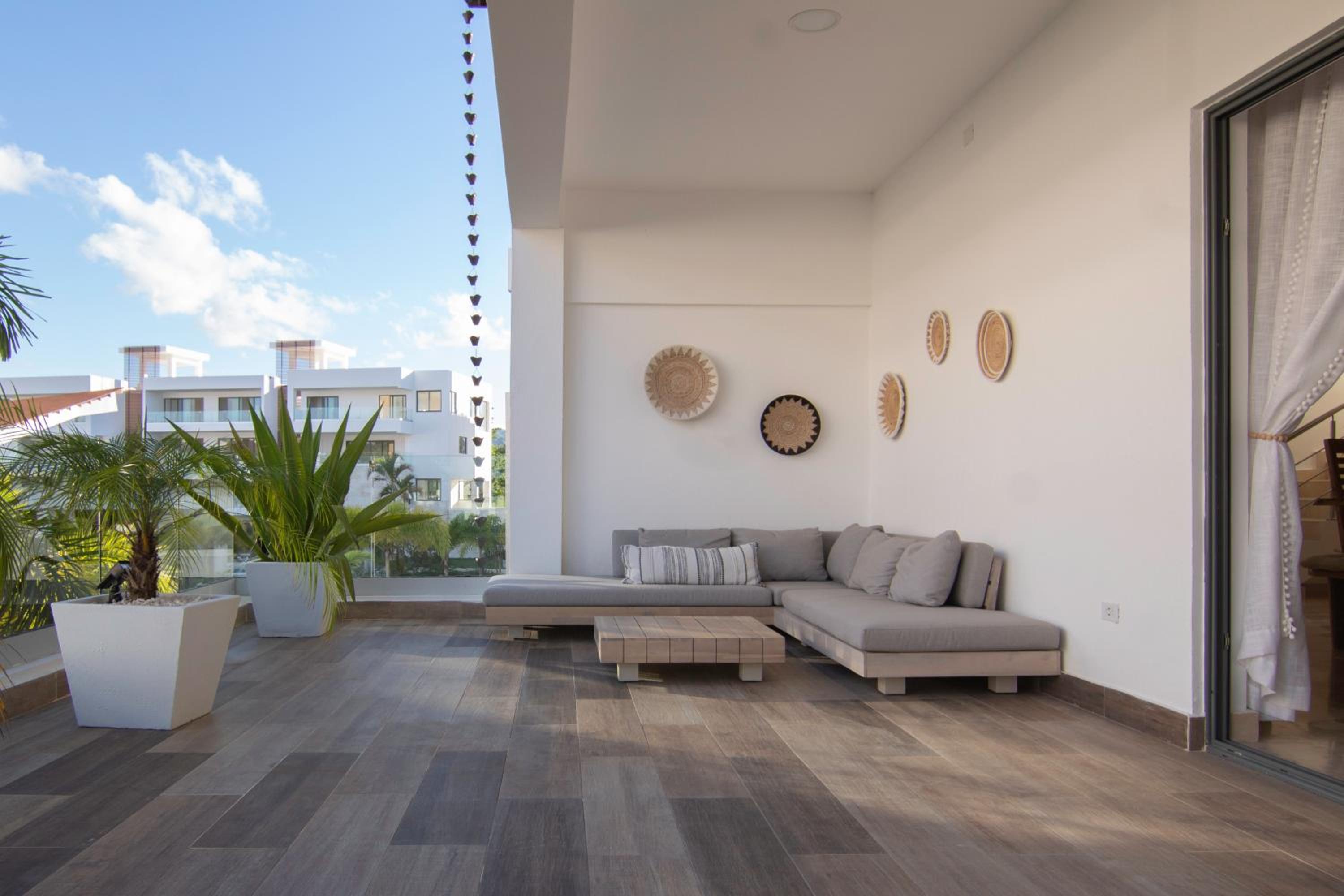 New Beachfront Penthouse Punta Popy