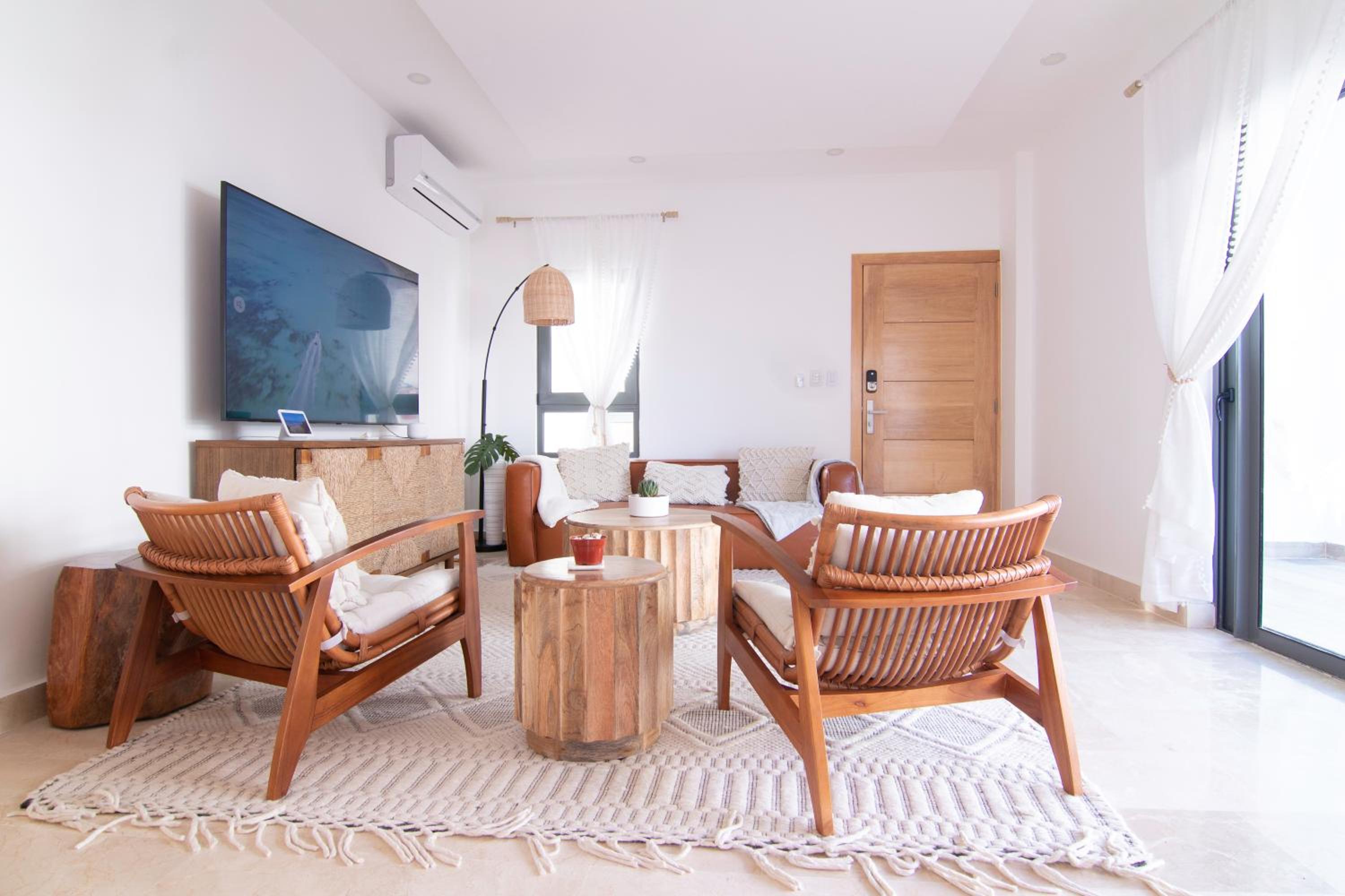 New Beachfront Penthouse Punta Popy