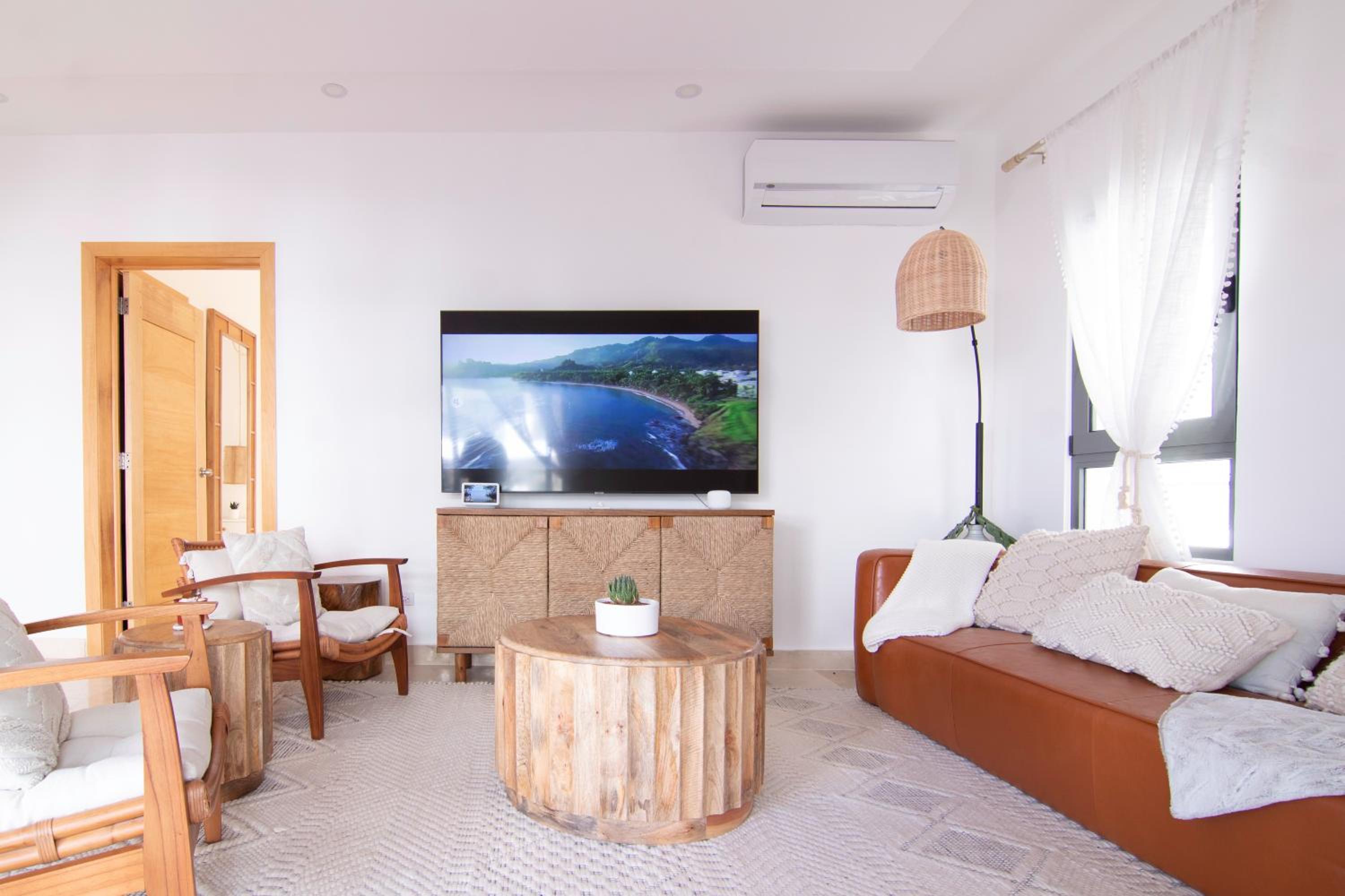 New Beachfront Penthouse Punta Popy
