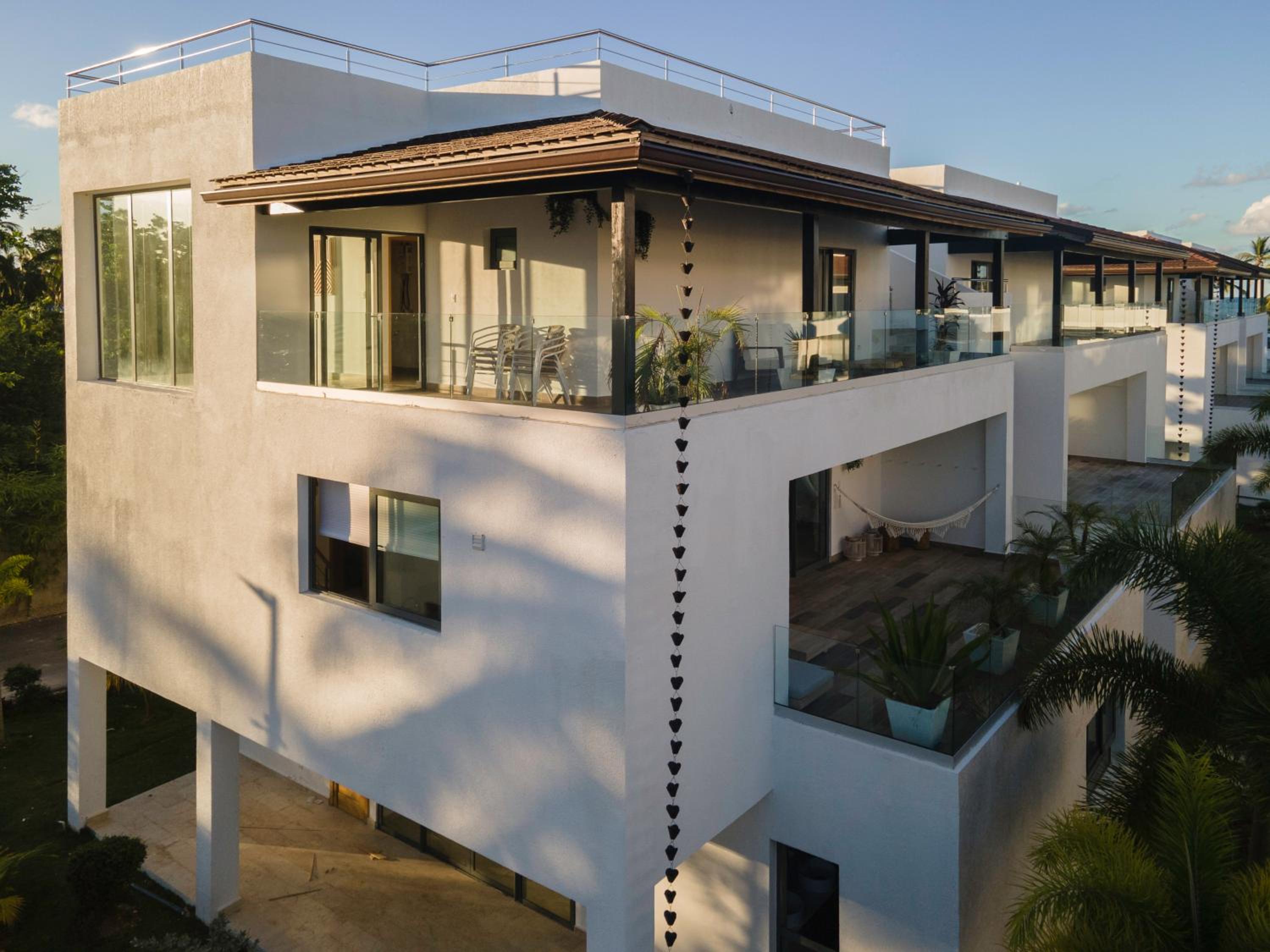 New Beachfront Penthouse Punta Popy