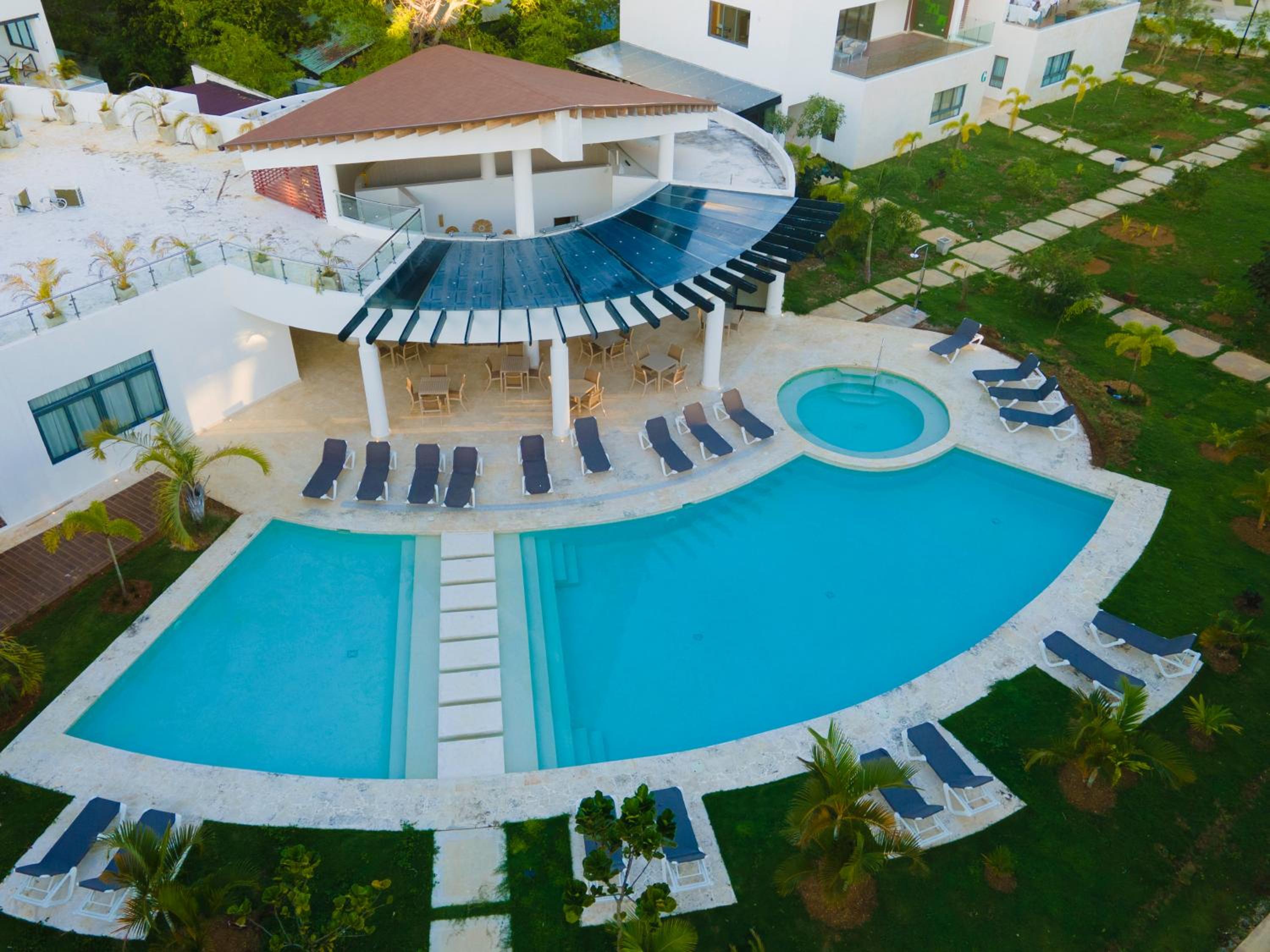 New Beachfront Penthouse Punta Popy