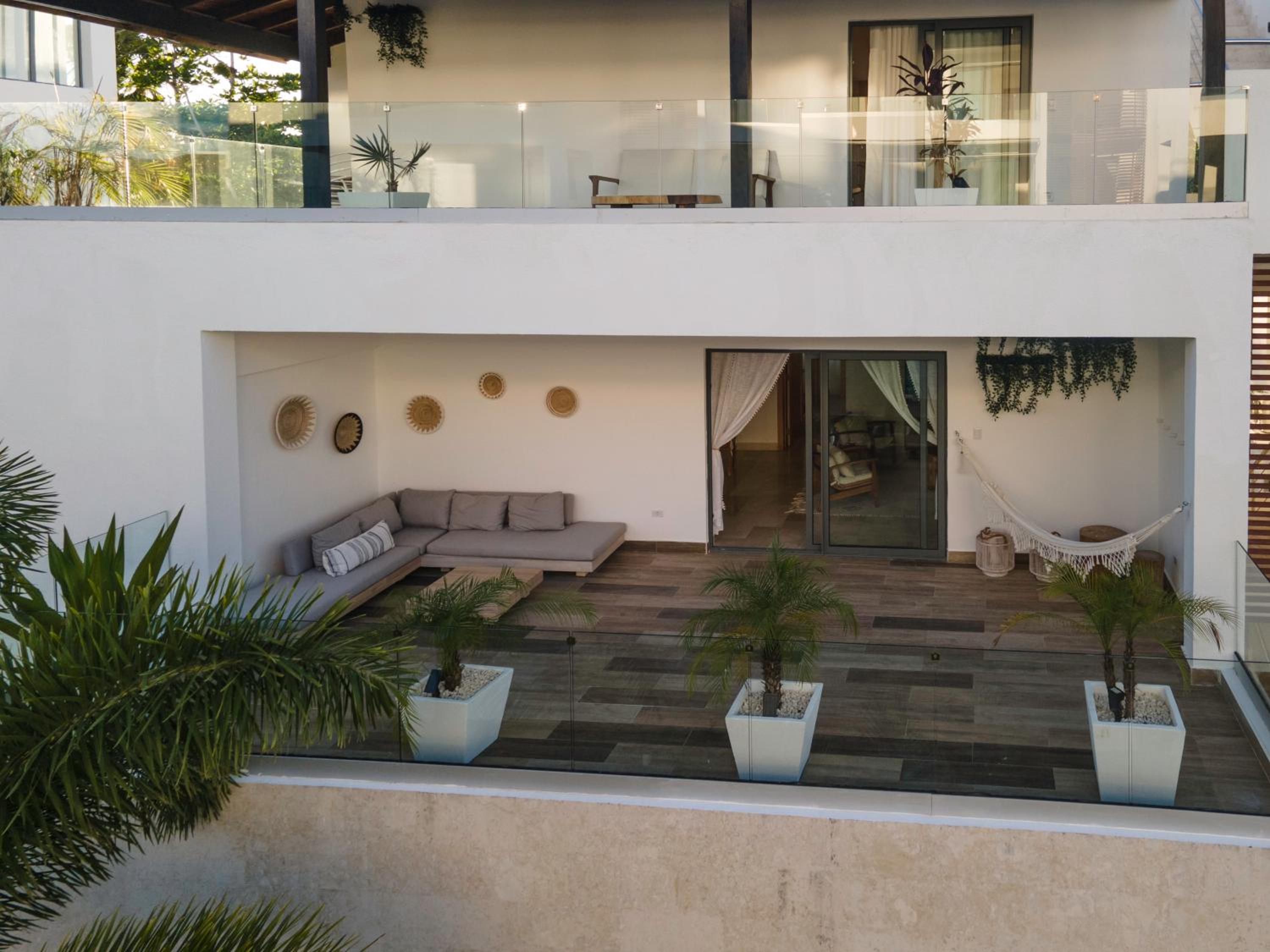 New Beachfront Penthouse Punta Popy