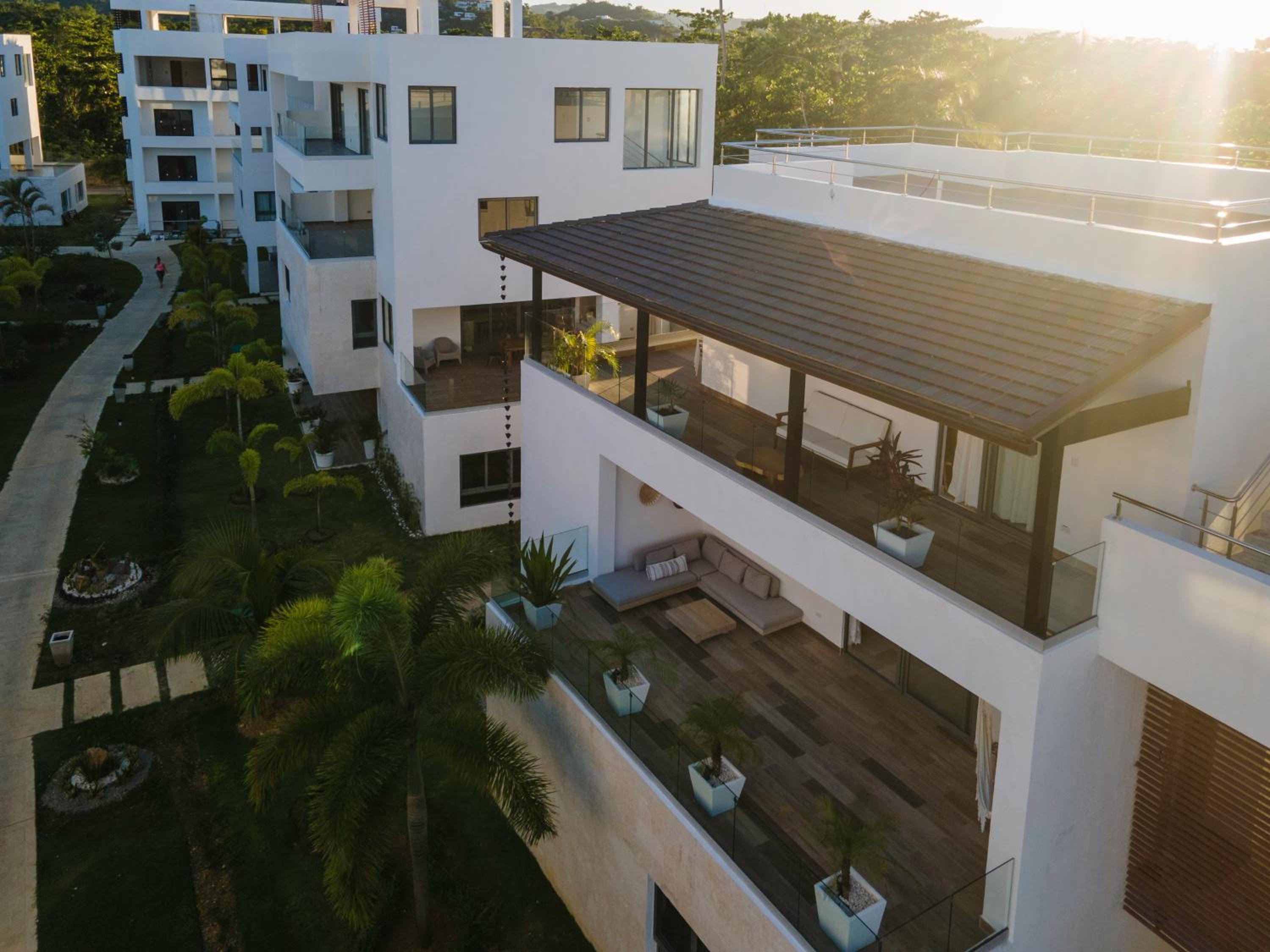 New Beachfront Penthouse Punta Popy