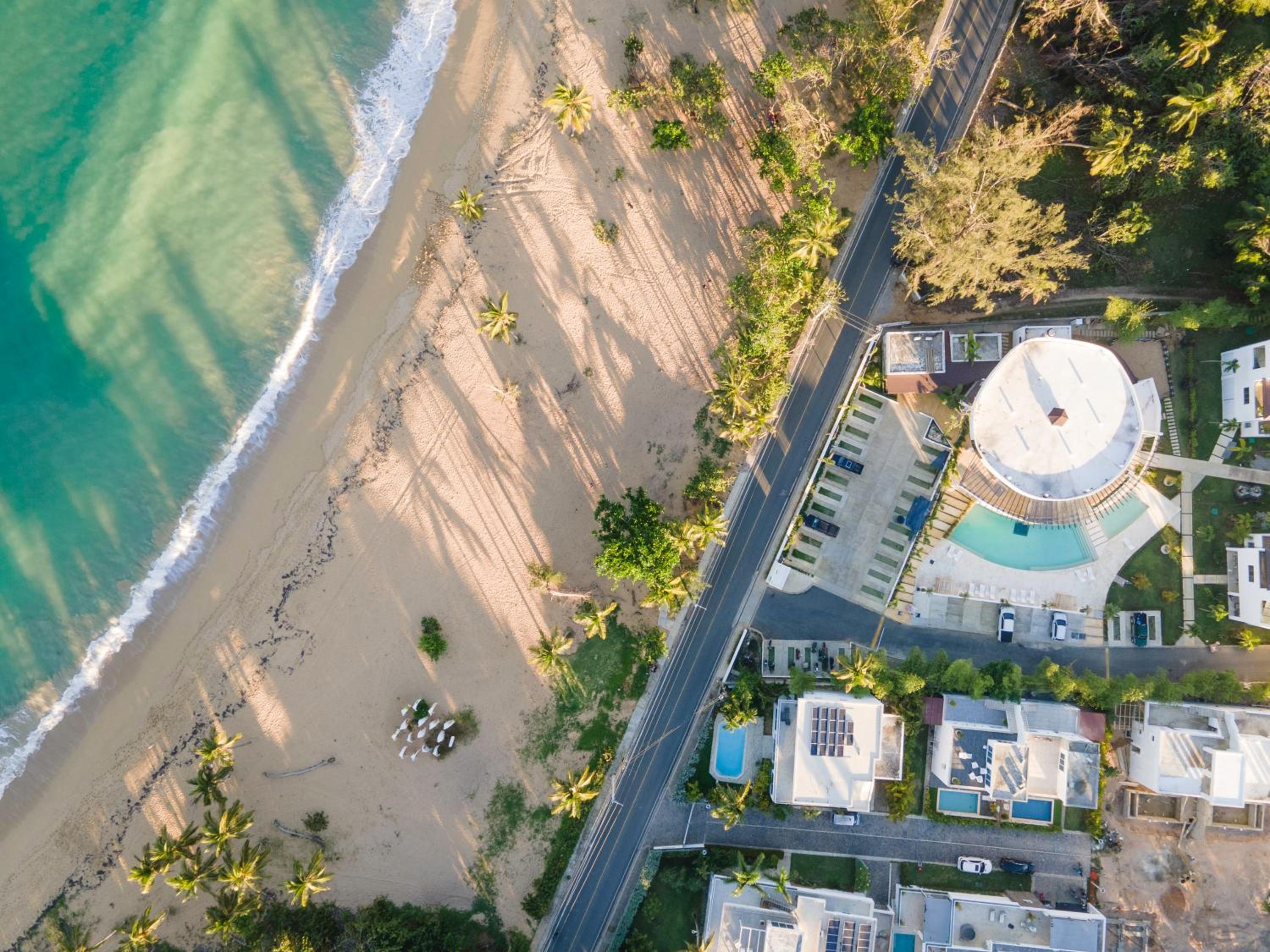 New Beachfront Penthouse Punta Popy