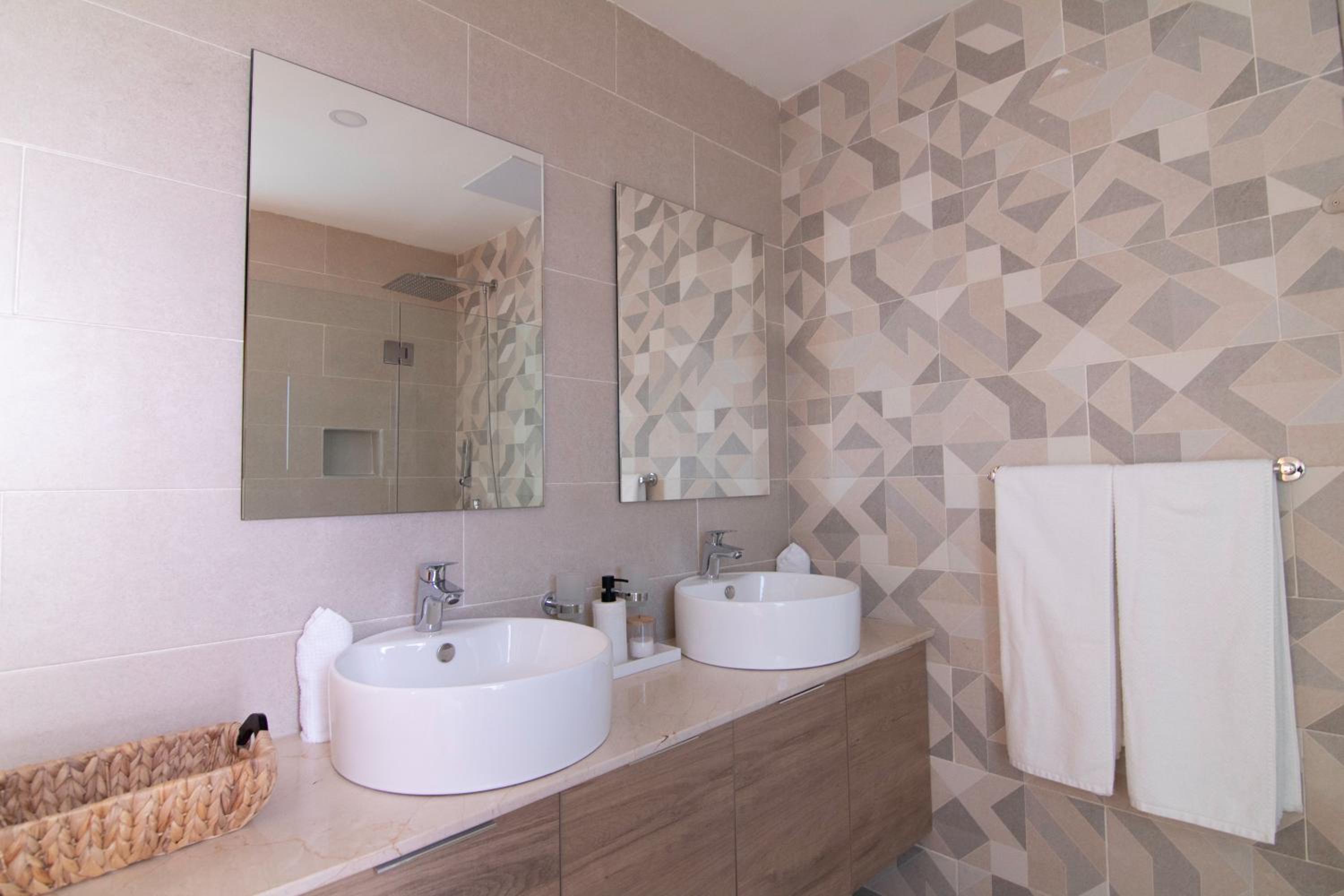 New Beachfront Penthouse Punta Popy