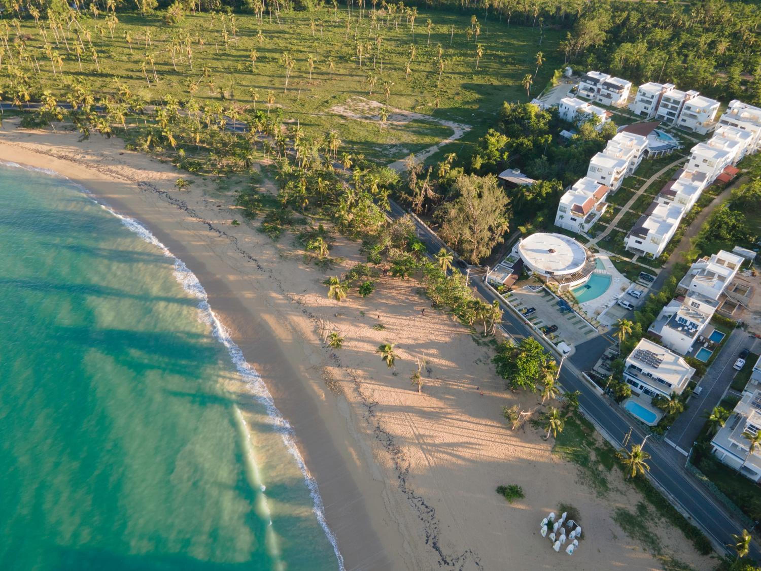 New Beachfront Penthouse Punta Popy