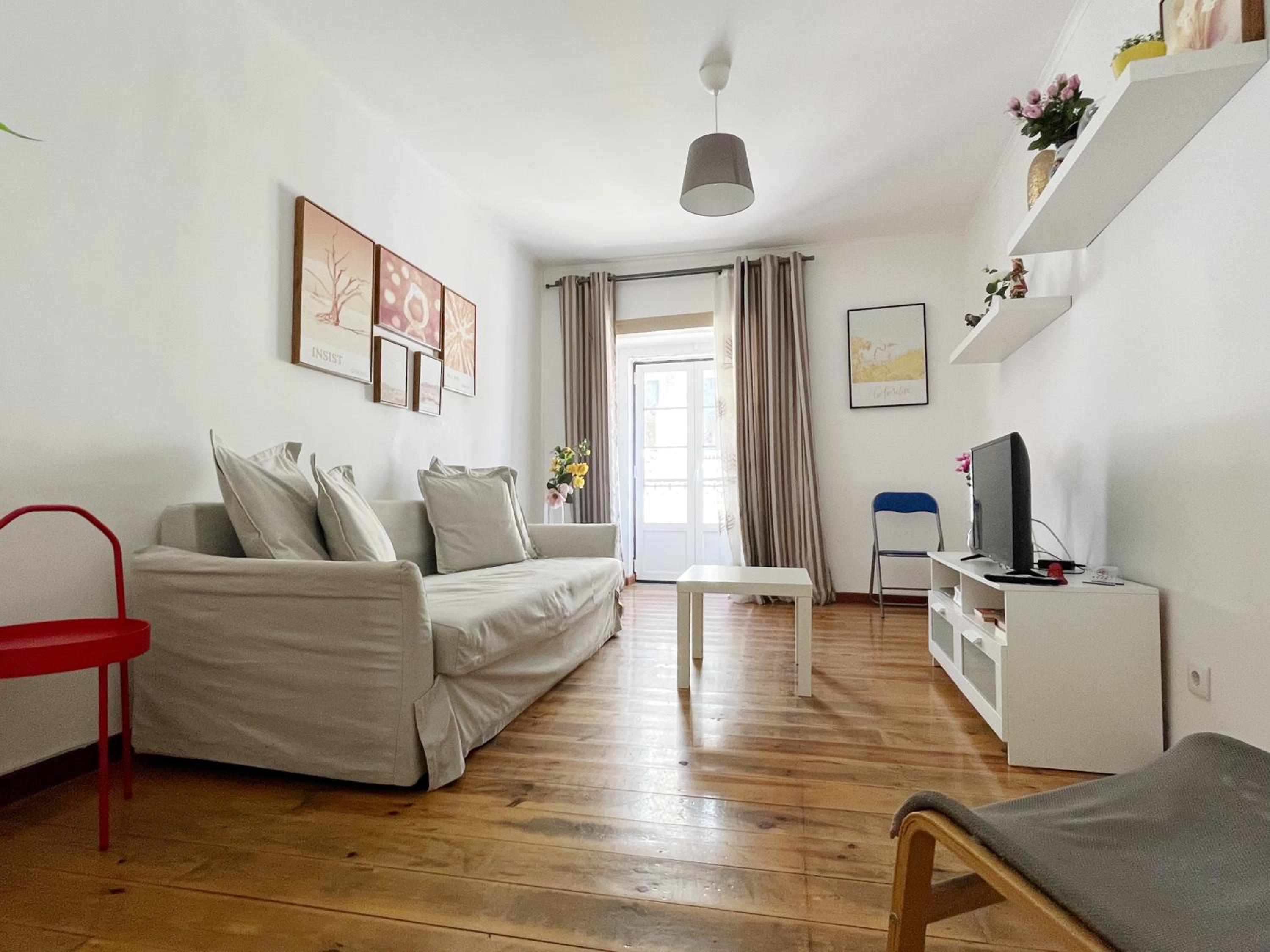 Martim Moniz Glory Apartment view 4