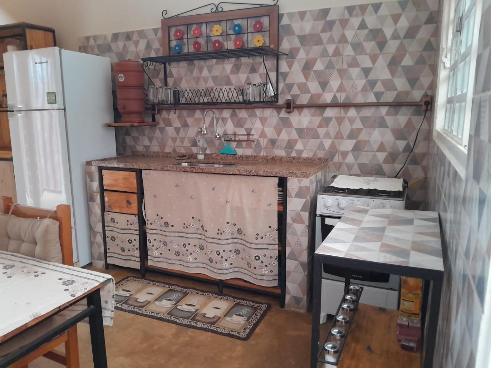 Casa Topázio no Container dos Cristais