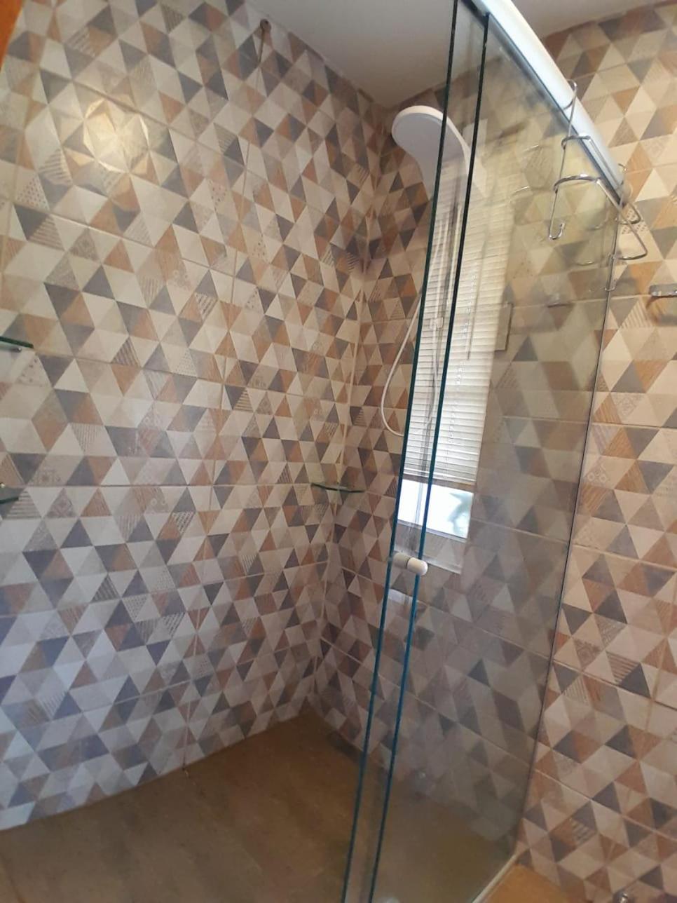Casa Topázio no Container dos Cristais