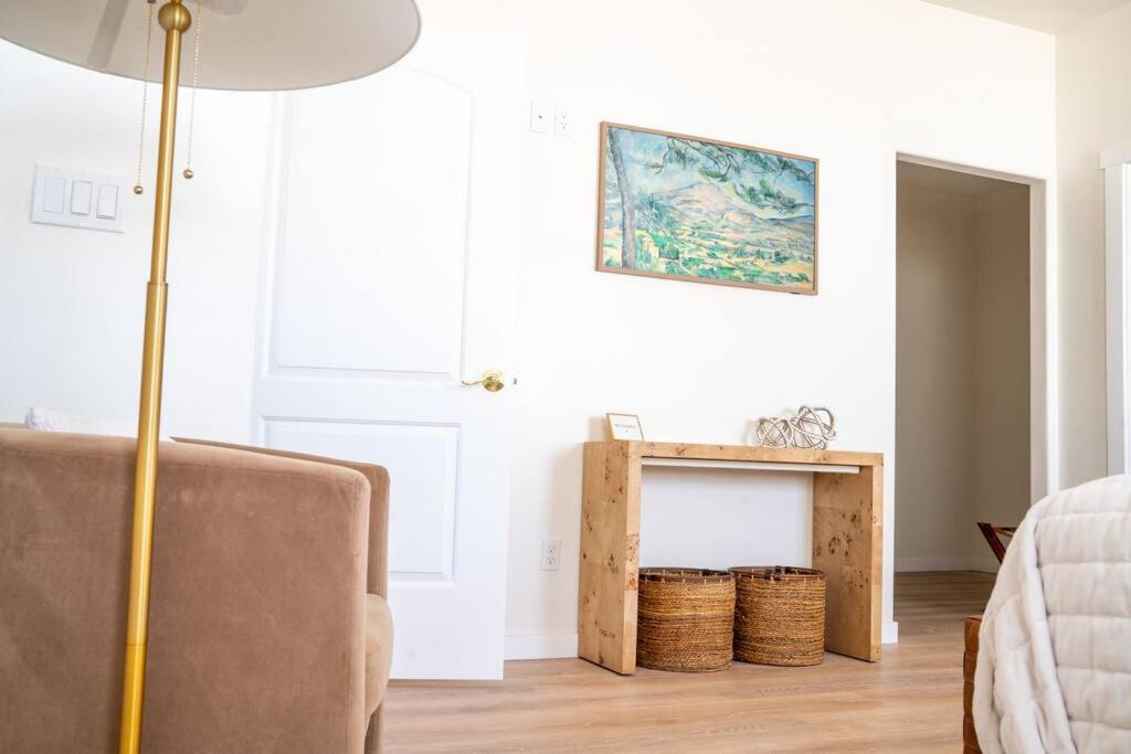 Rustic Gold Retreat view 5
