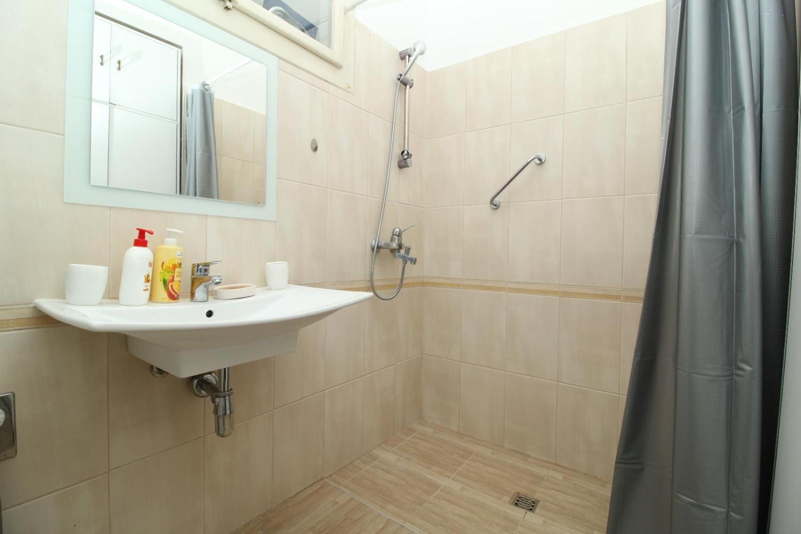 Amea Residence: Residential Suite in City Center