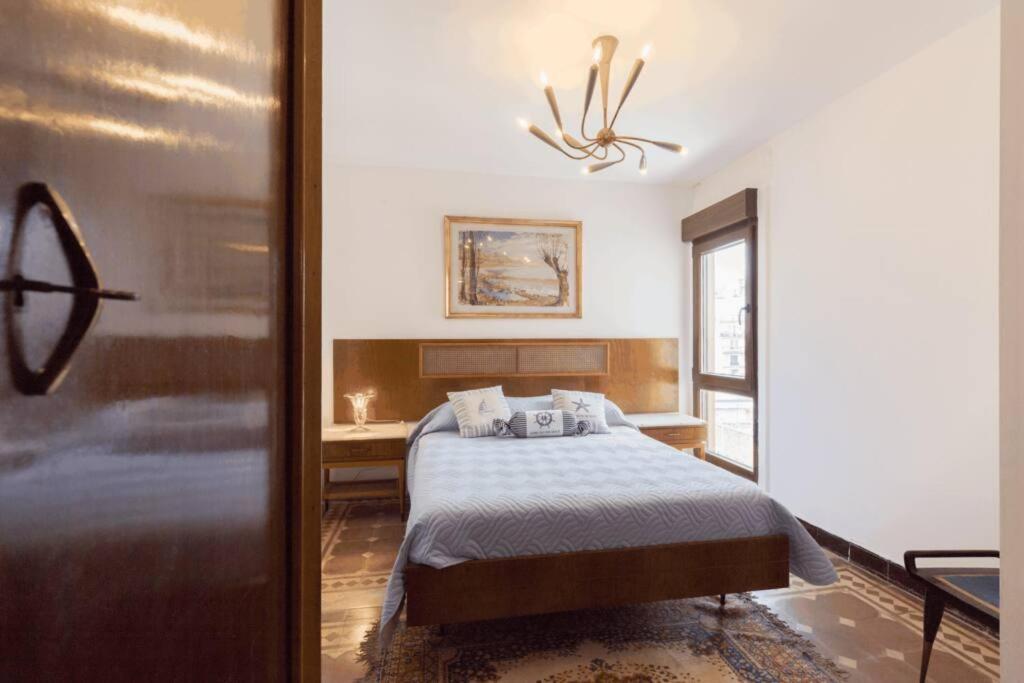 Penthouse with terrace at the Old City view 4
