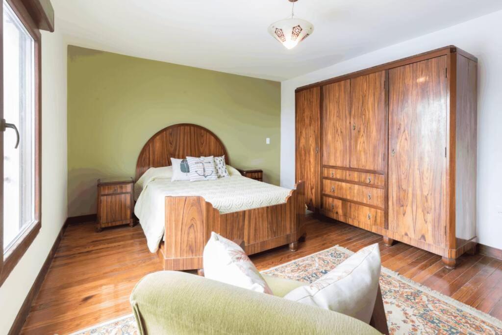 Penthouse with terrace at the Old City view 2