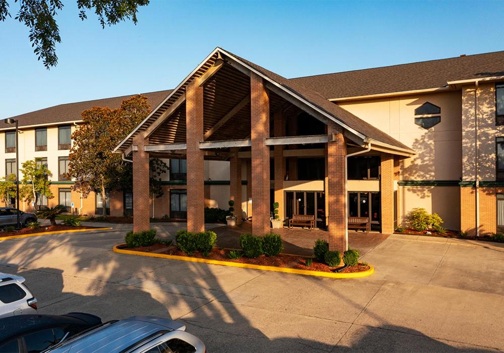 Kinder Vacations - Inn at Coushatta - Property Image 1