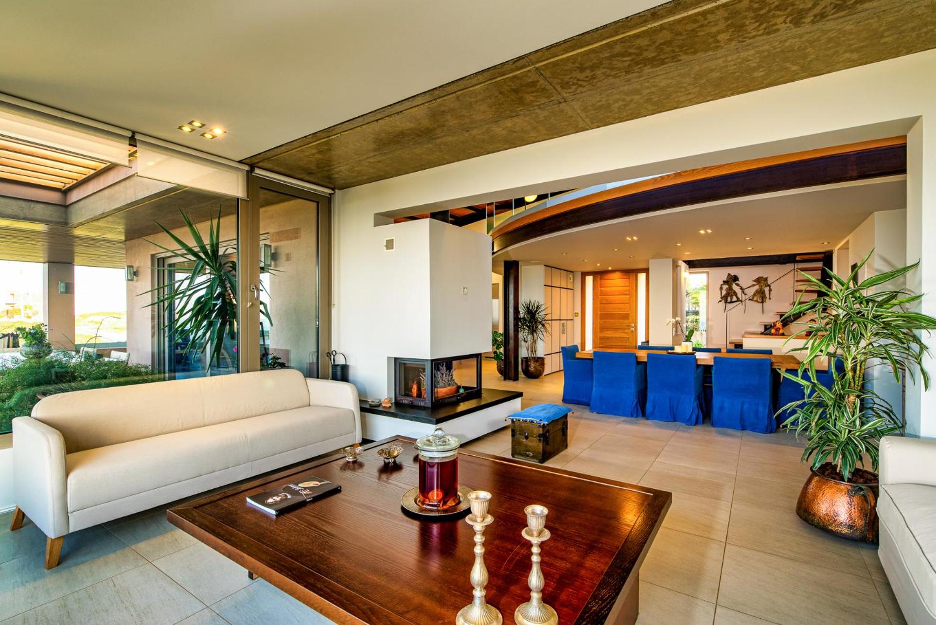 Giorgia's Hillside Villa 2 view 4