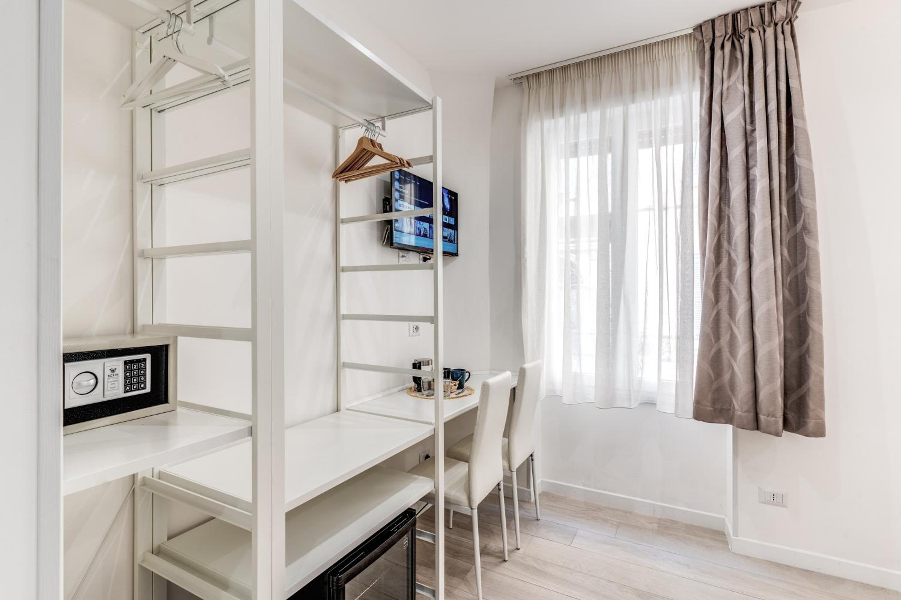 A Touch of Rome Guesthouse