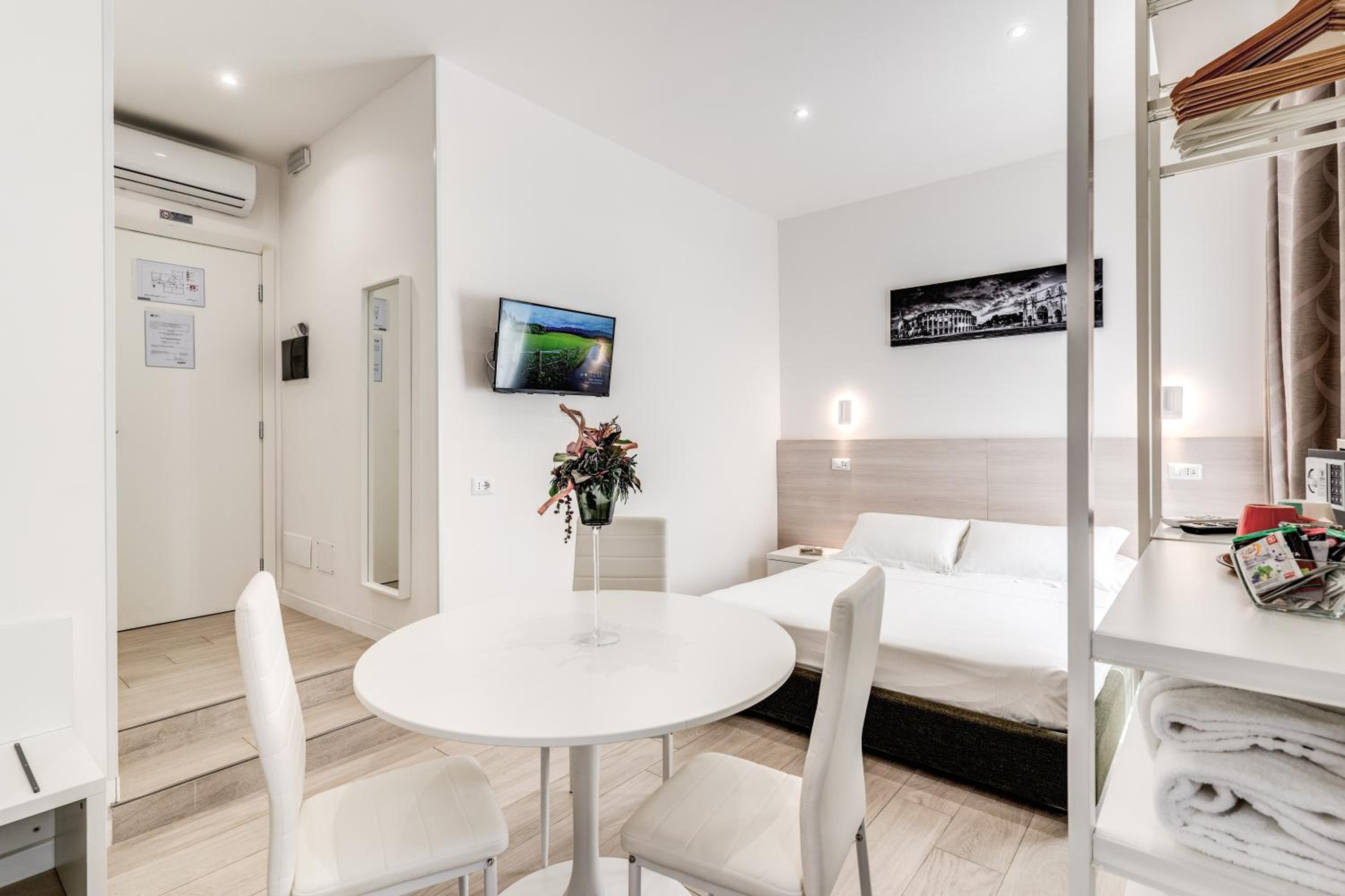 A Touch of Rome Guesthouse