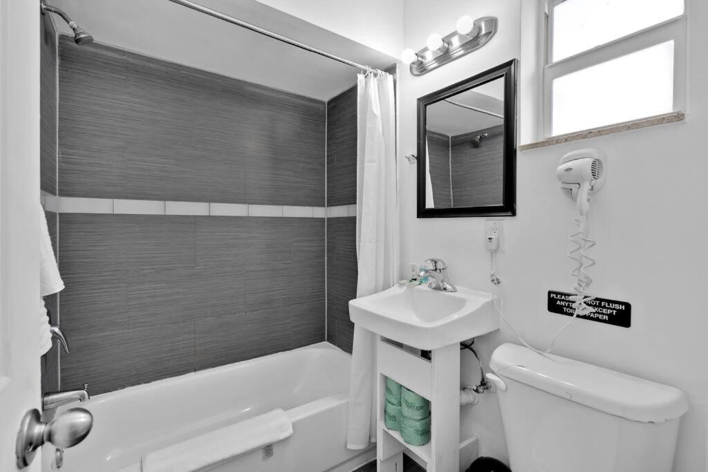 Lovely Studio Walking Distance To Ocean - Suite 7 view 5