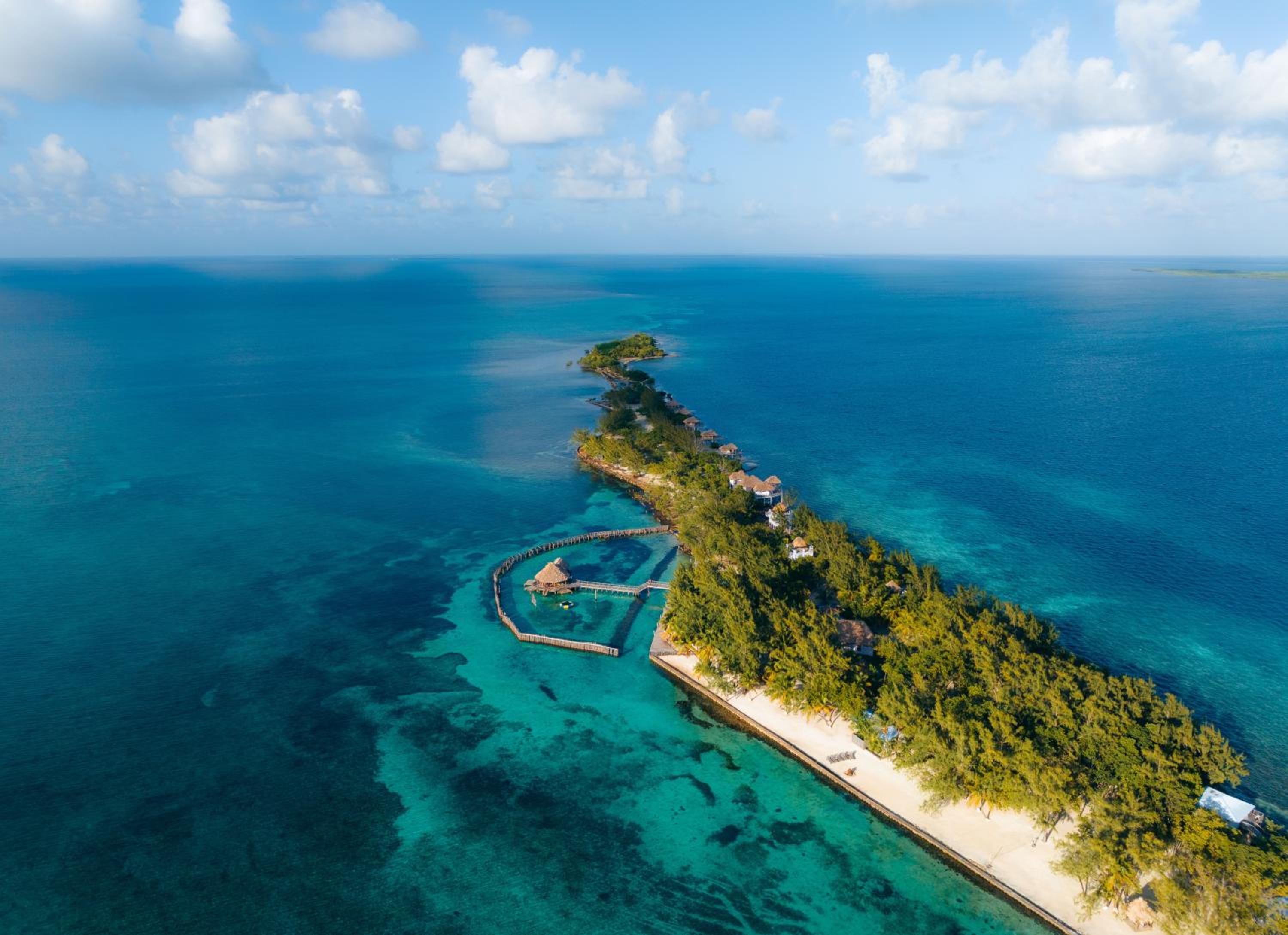 Thatch Caye Resort a Muy'Ono Resort