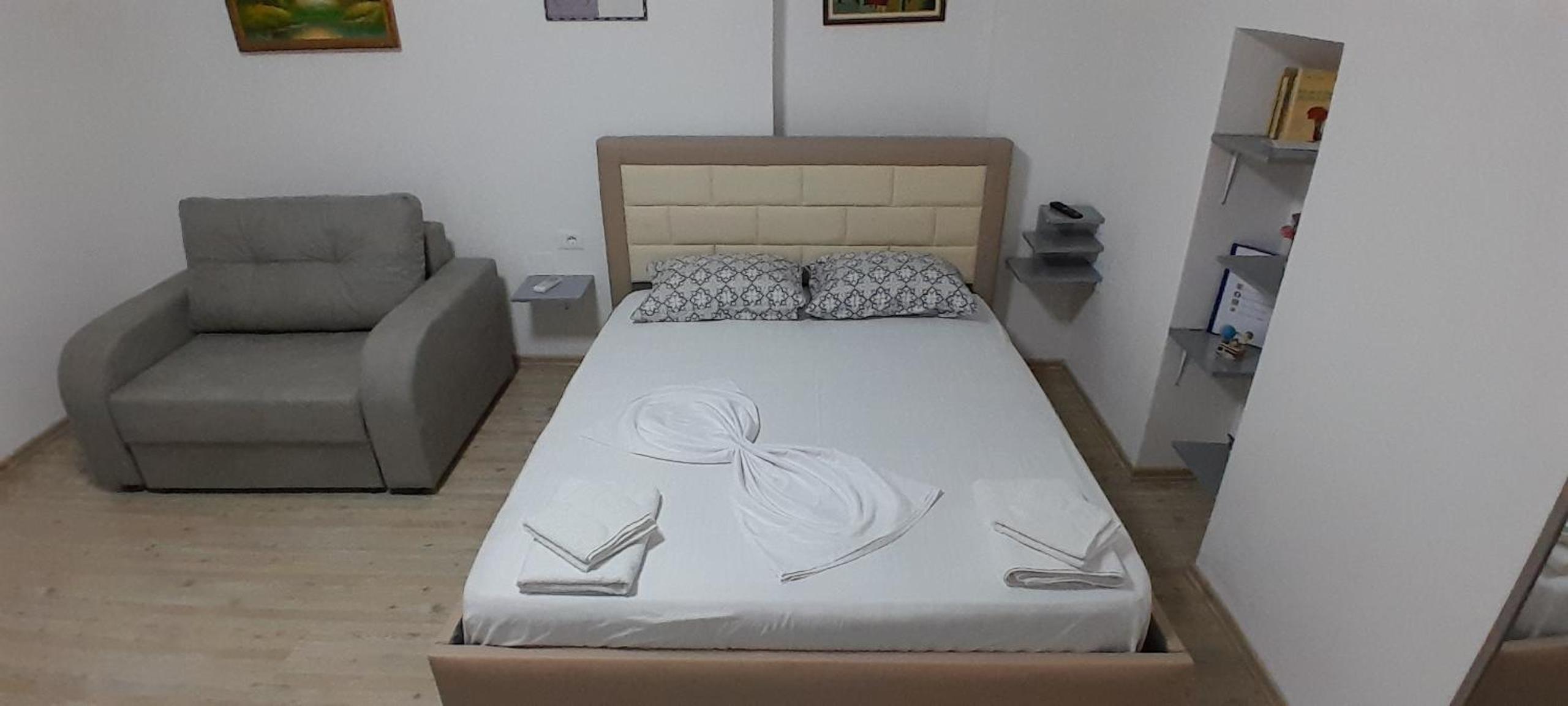 Klent Studio Apartment