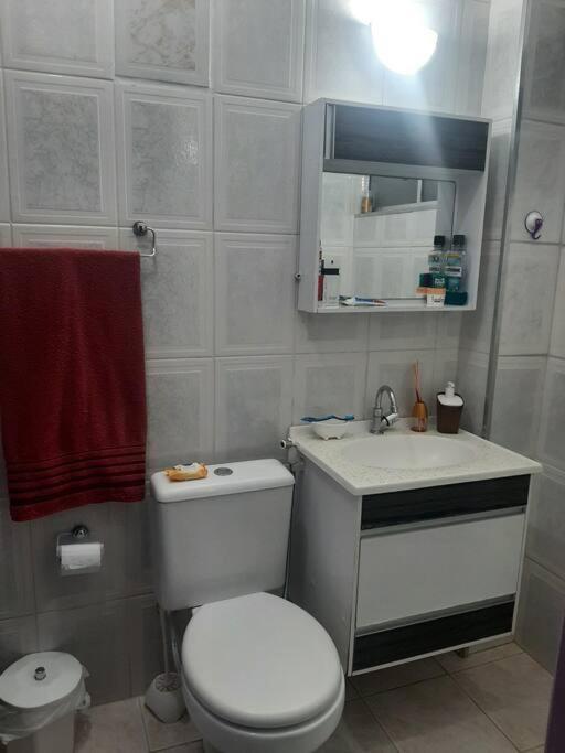 Apto Amplo, confortável, bem localizado, Astúrias