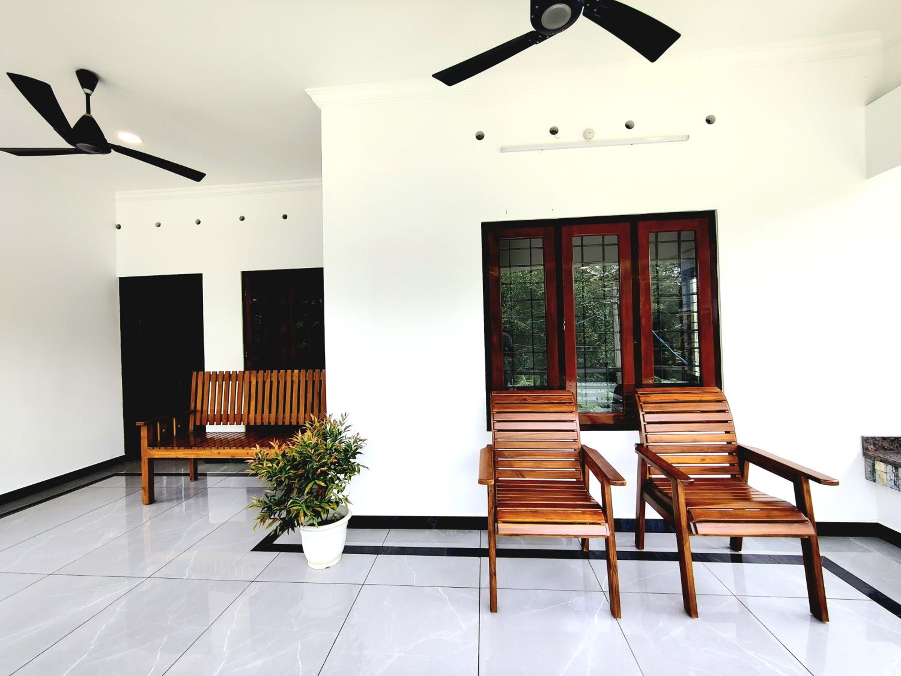 Abode Homestay Alleppey - Private 7BR Coastal Villa near Omanapuzha Beach view 4