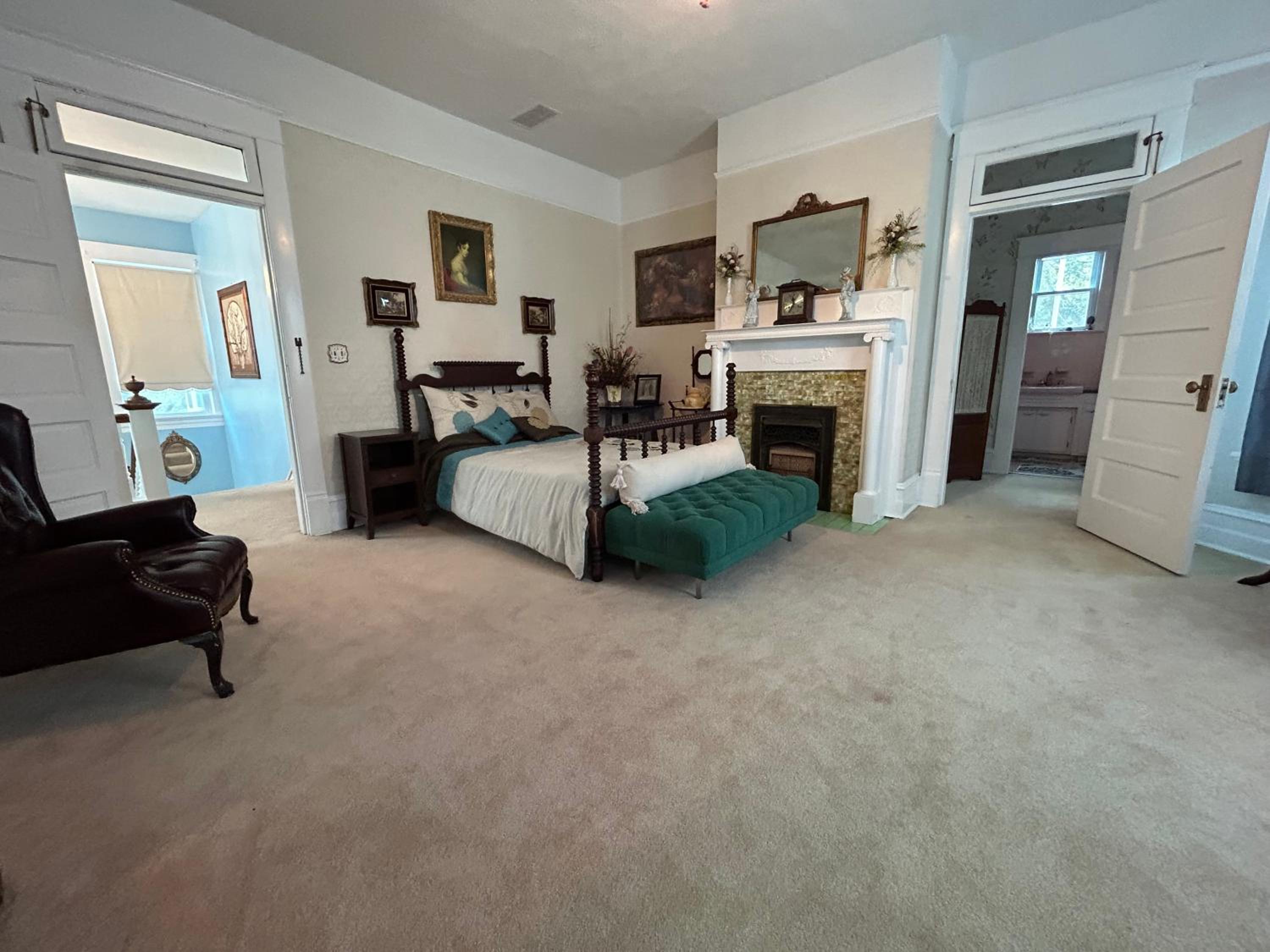 Enloe House Lodging & Events, photo 8