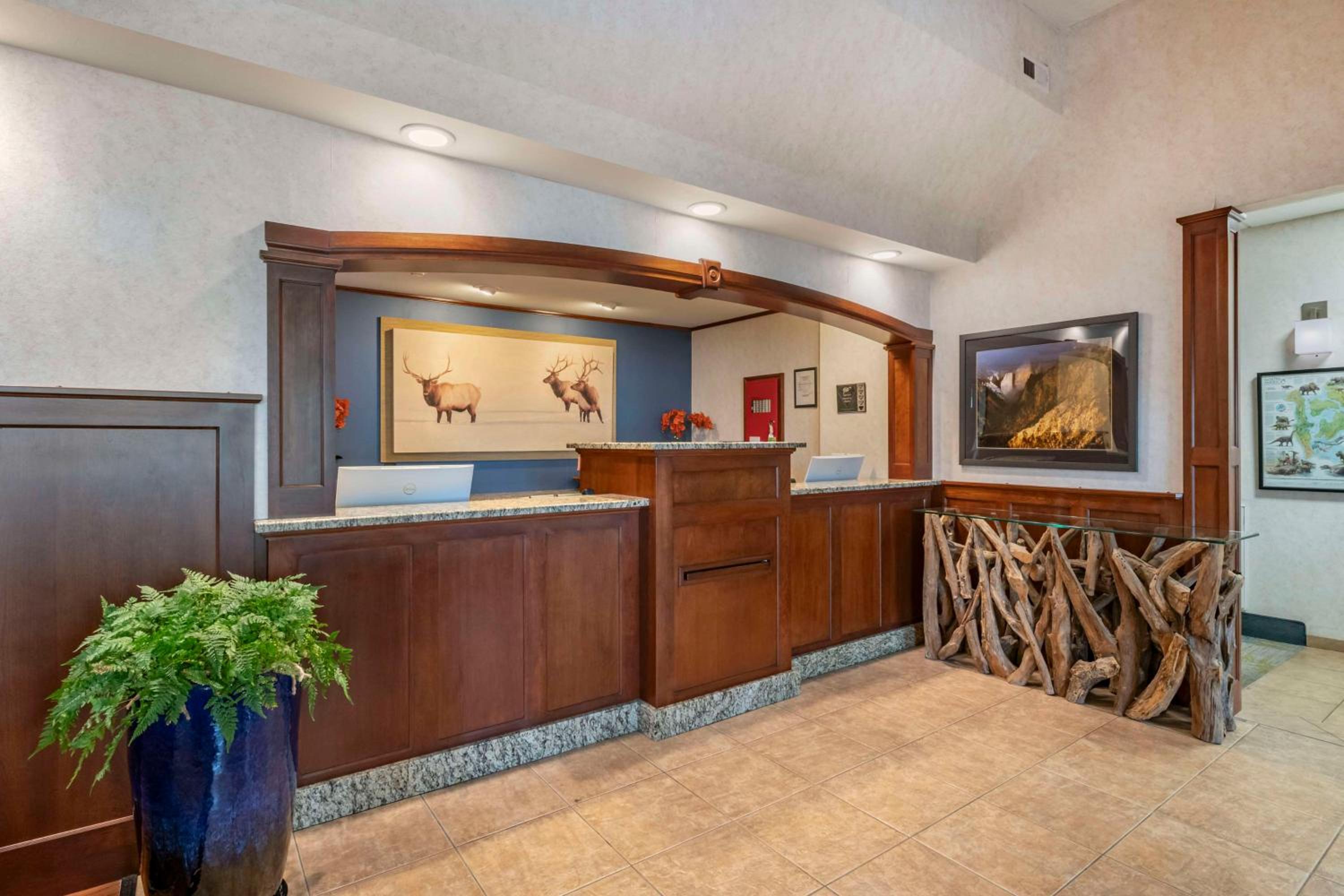 Buffalo Vacations - SureStay Plus Hotel by Best Western Buffalo - Property Image 2