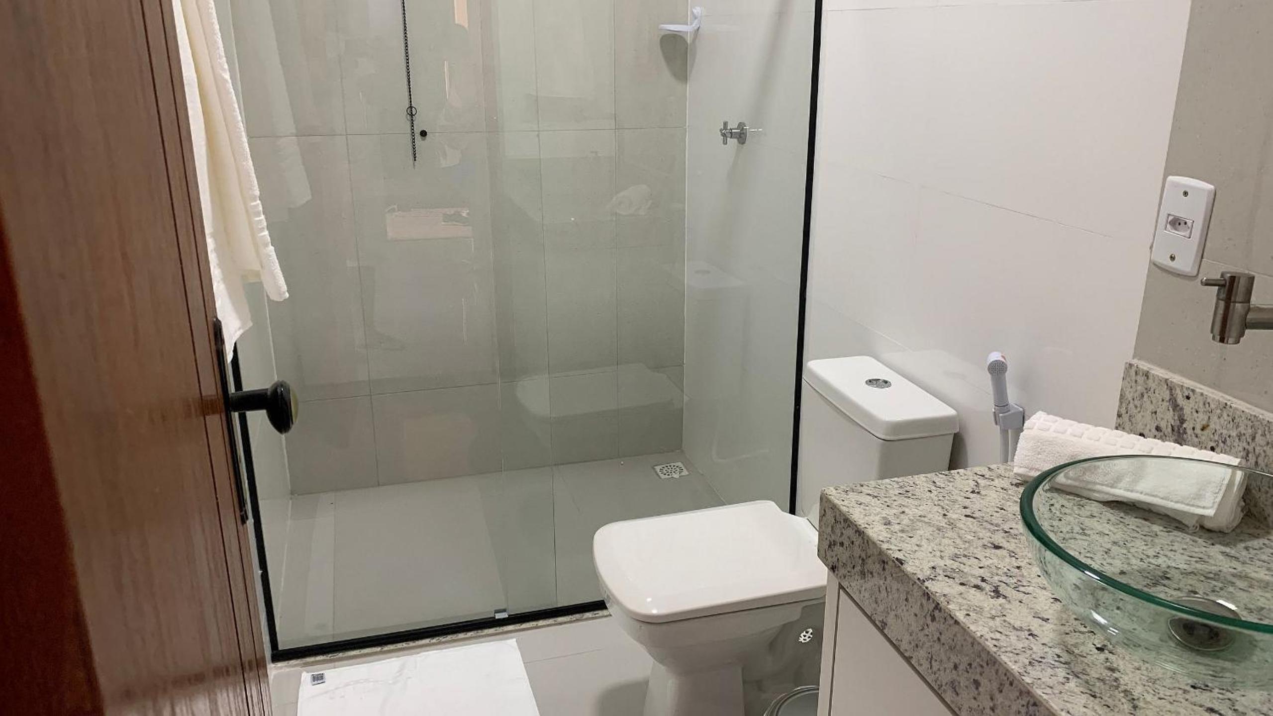 Quarto duplo na orla de Porto Bahia