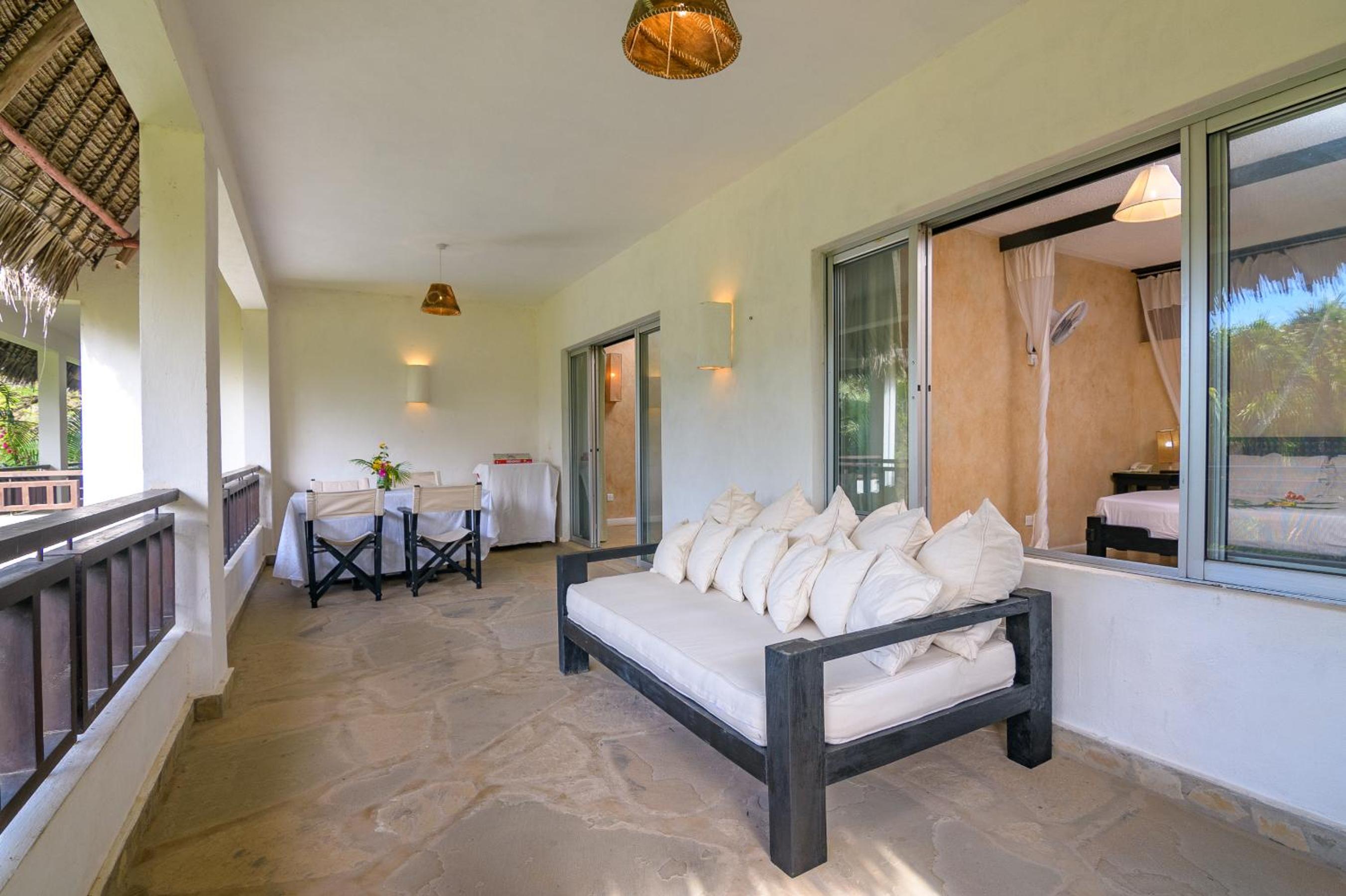 APART NO 210 situated at Lawford's beach resort view 5