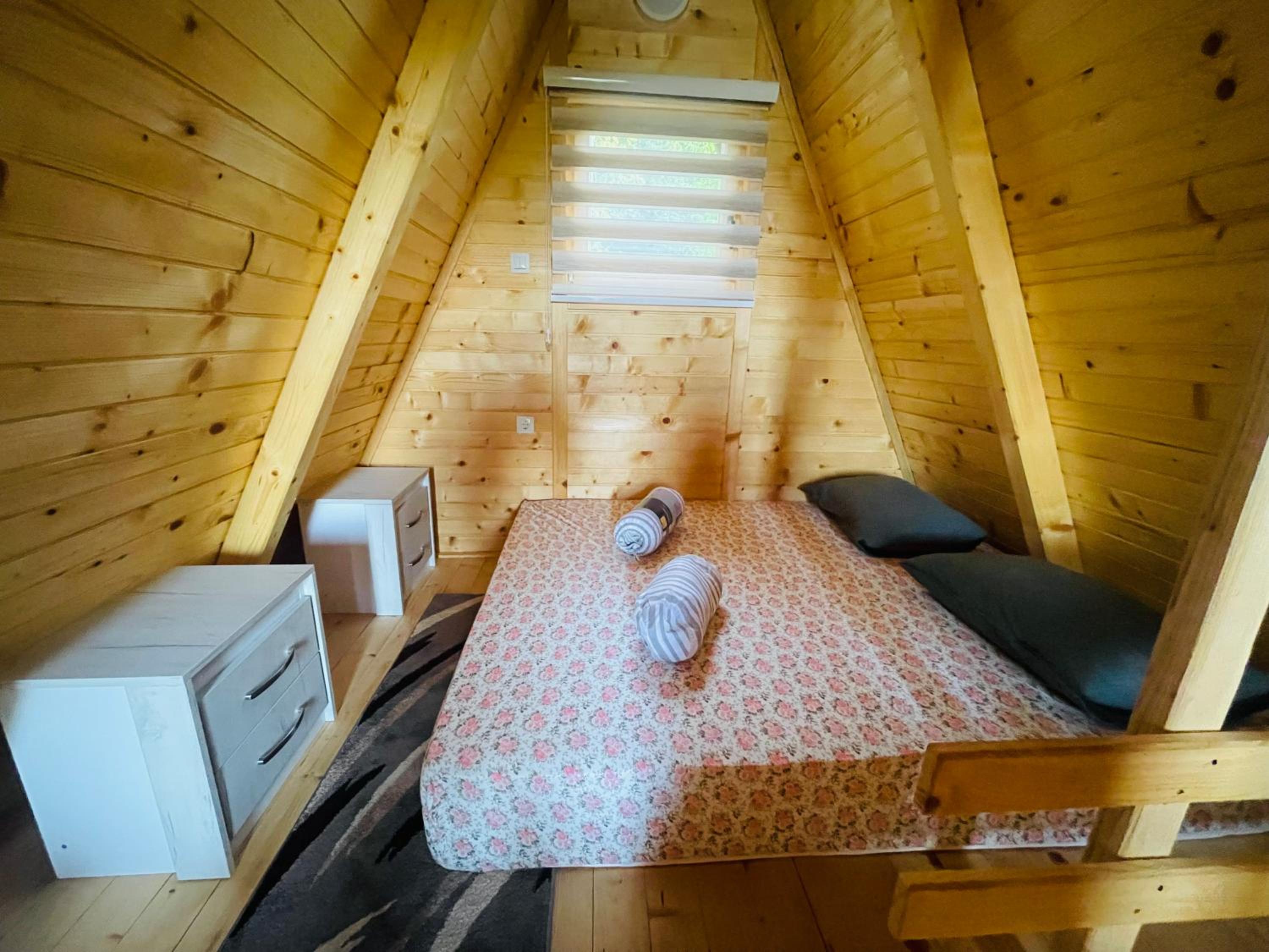 Vikendica VIDIKOVAC na Piramidi Sunca