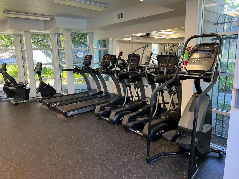 King Bed - Condo in Irvine