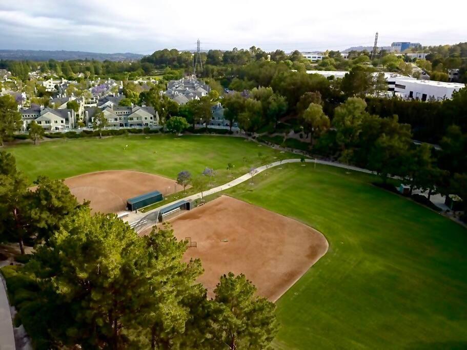 King Bed - Condo in Irvine