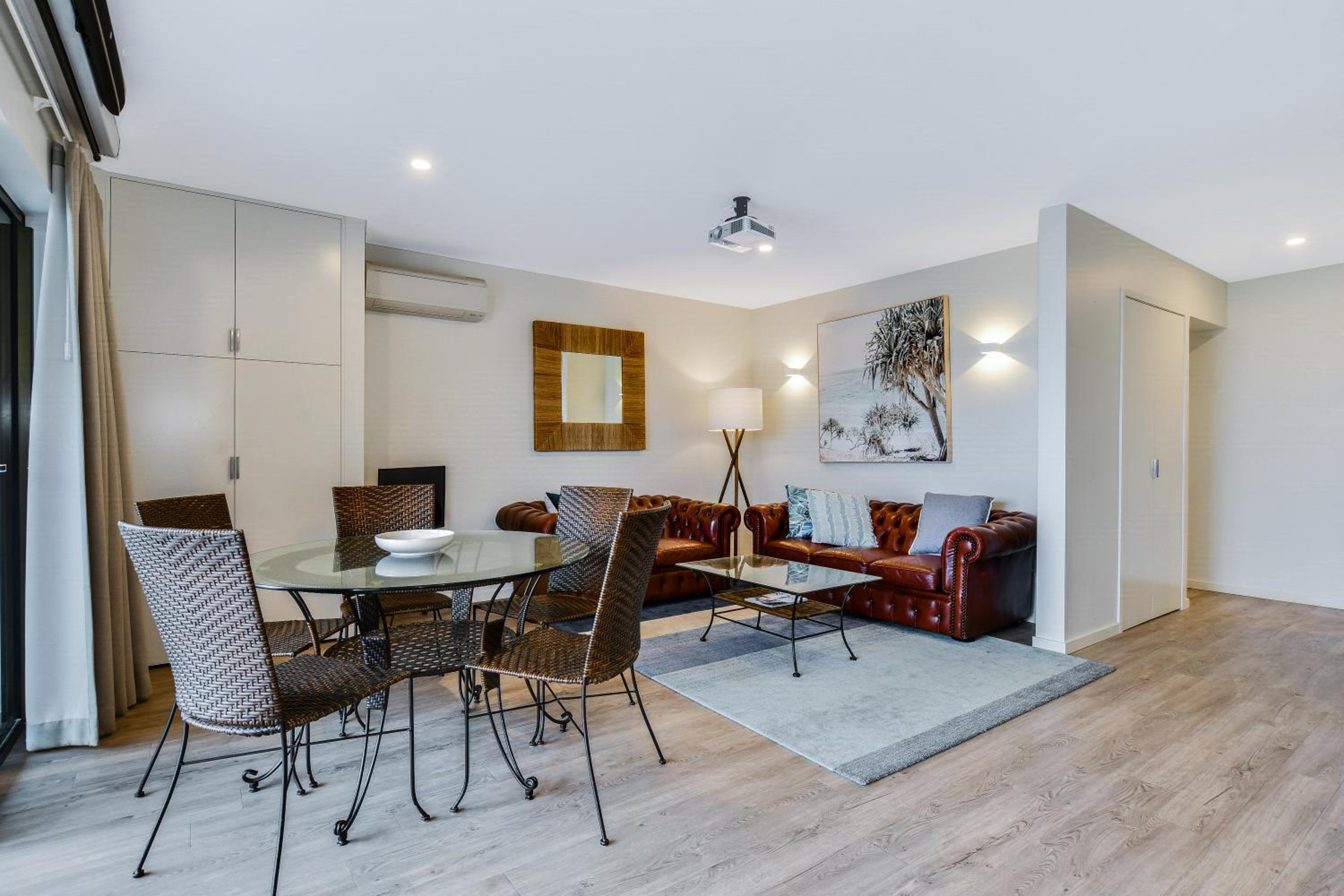 Illawong Apartments