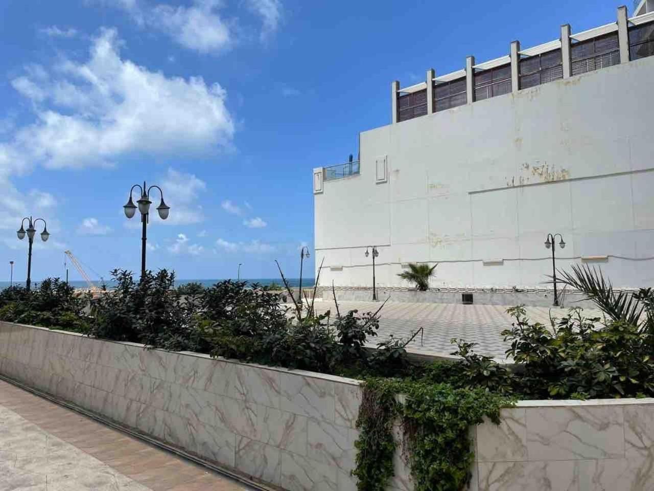 Stunning Seaview Apartment