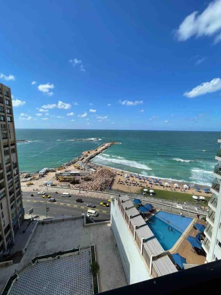 Stunning Seaview Apartment