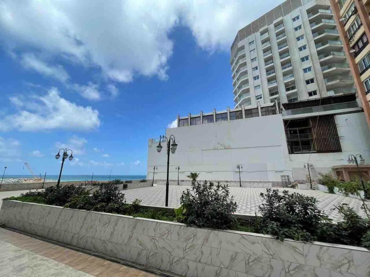 Stunning Seaview Apartment