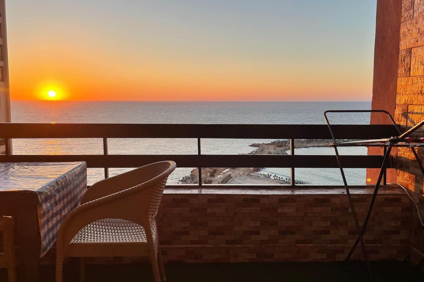 Stunning Seaview Apartment