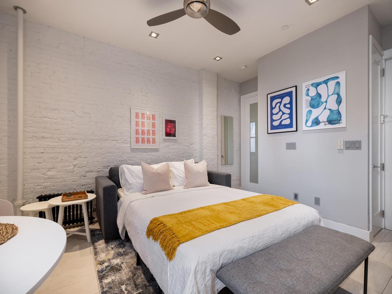 Cozy & Convenient Midtown Condo-Hotel!
