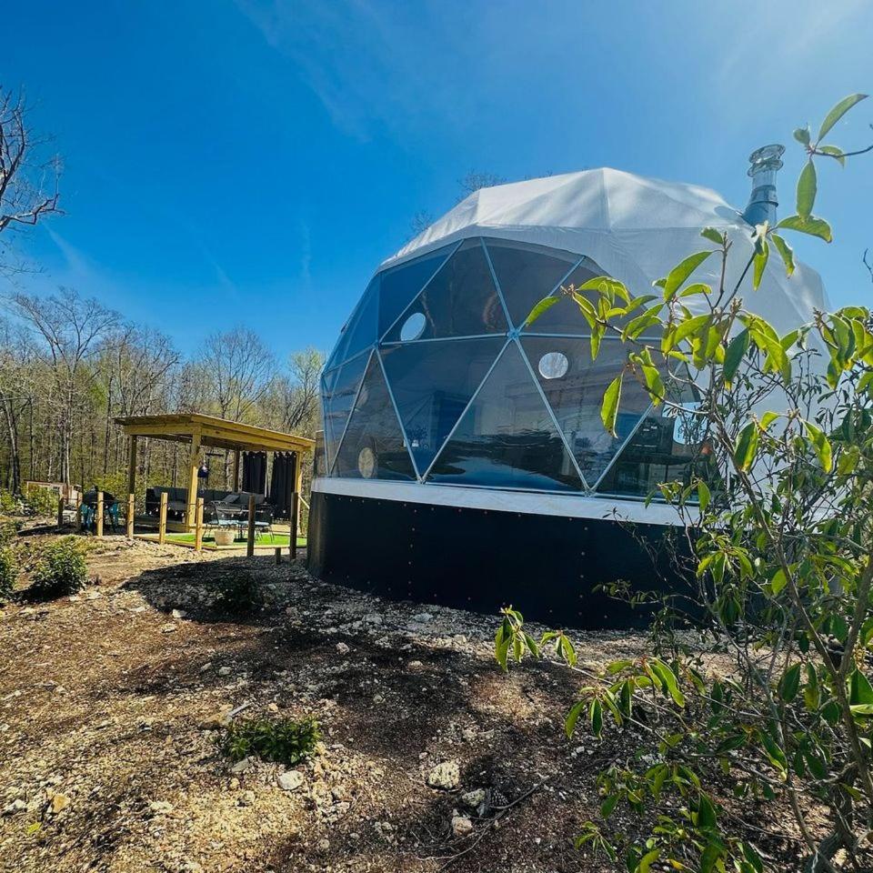 WATERFRONT LUXURY GLAMPING DOME
