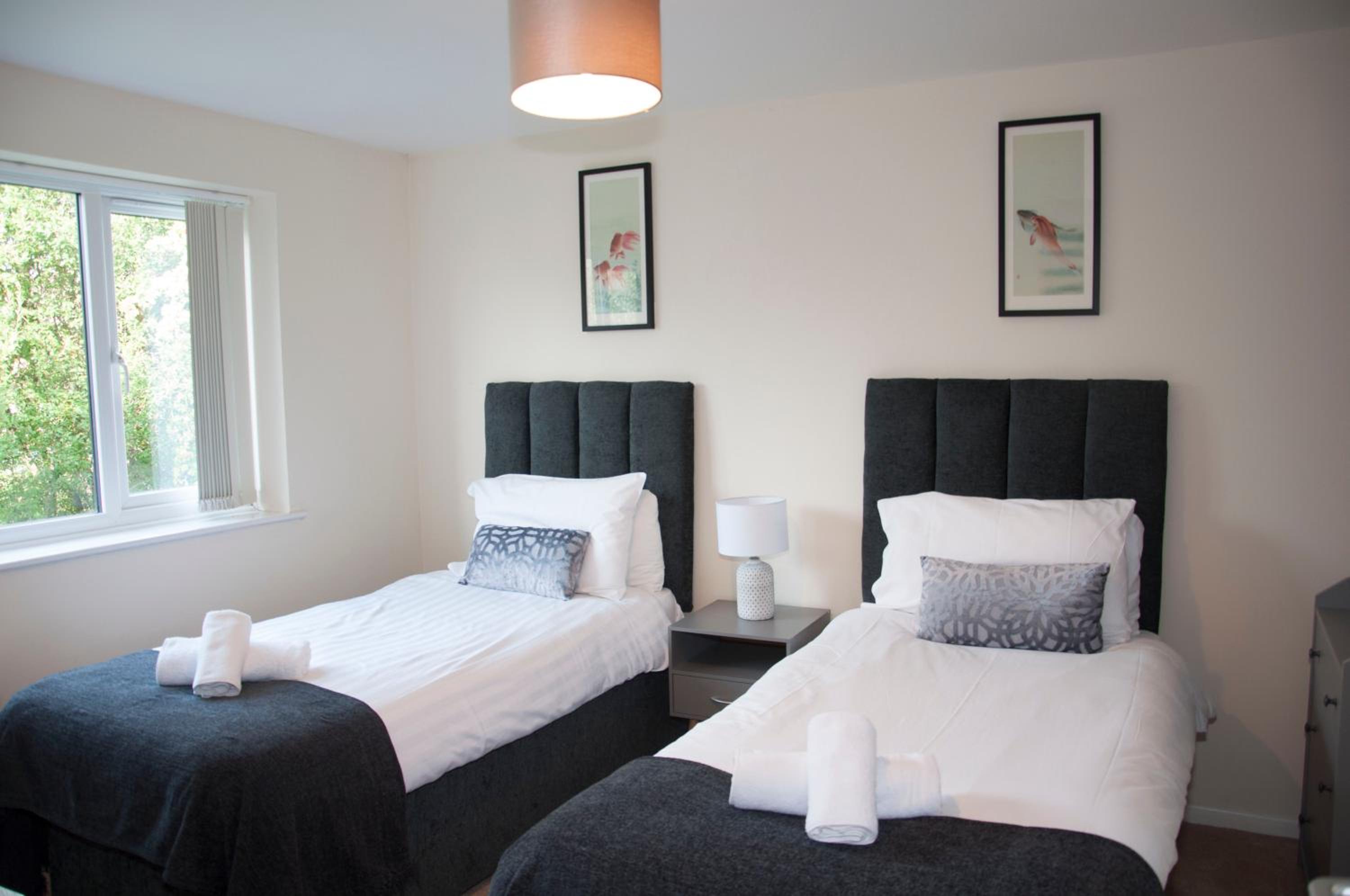 Watford Gemini - Thanet House, Nr Watford Metropolitan, M1,M25 view 4