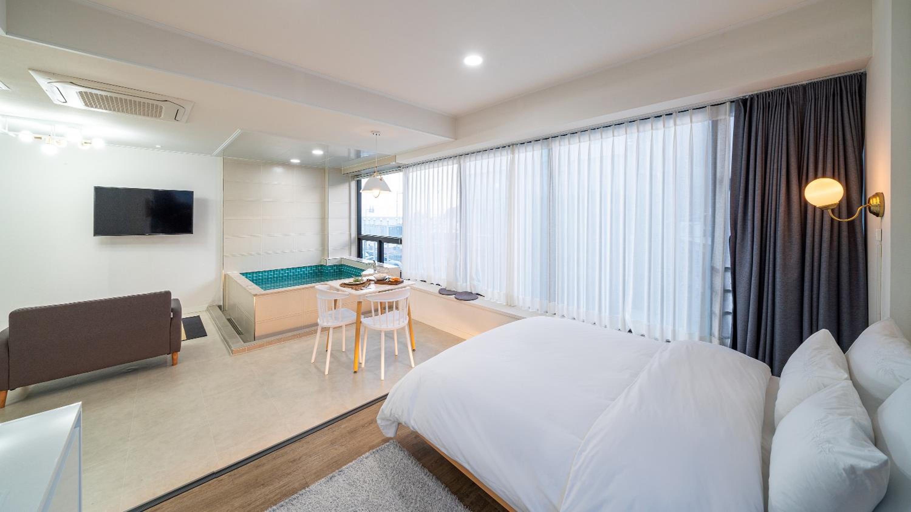 hotel room