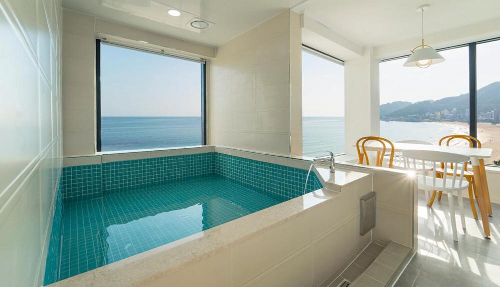 Busan Graysands