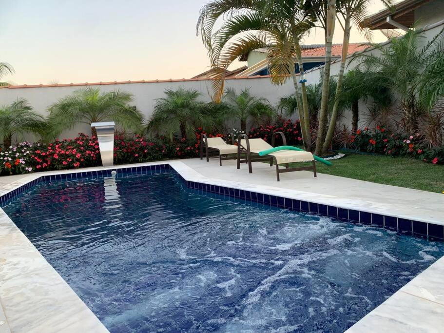 Sobrado moderno, piscina privativa, condomínio Morada da Praia!