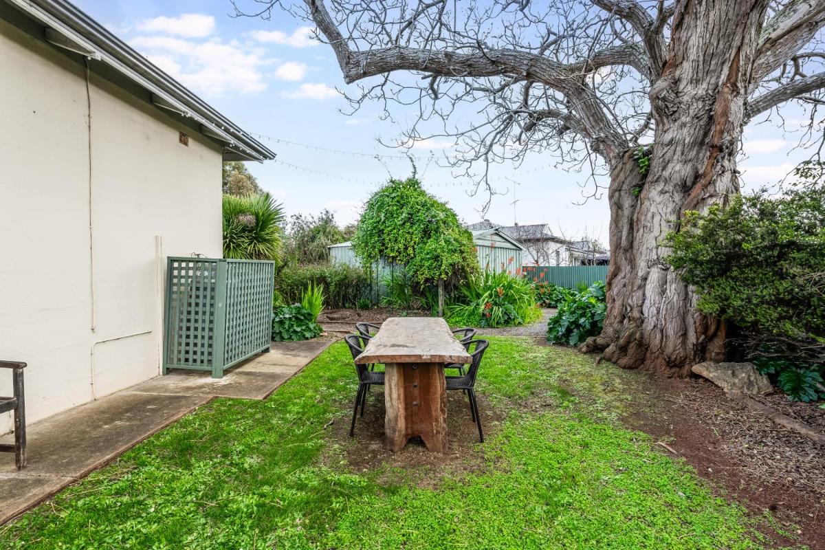A Penola-Coonawarra Villa